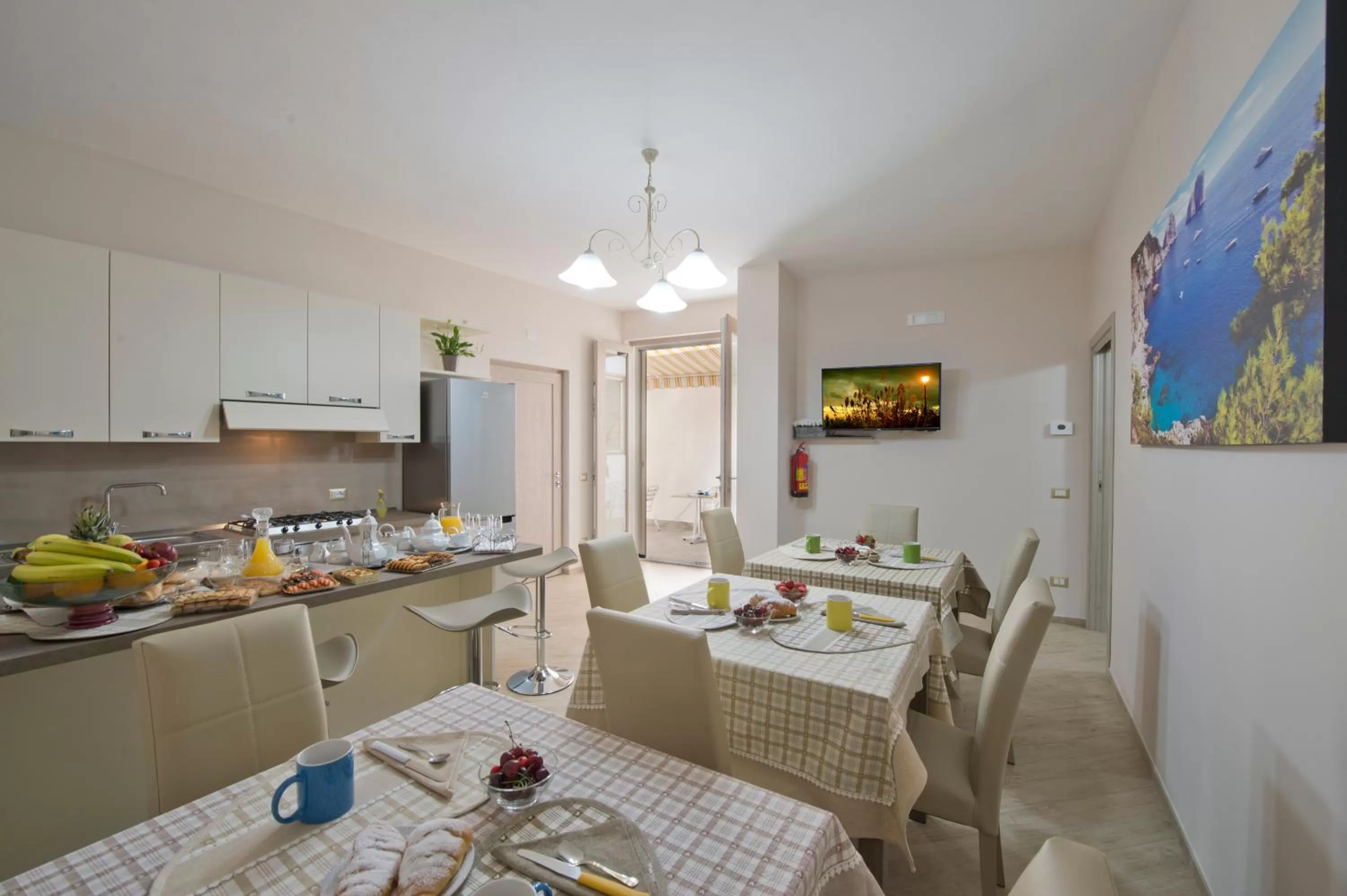 Communal lounge/ TV room in L'Incanto dei Monti