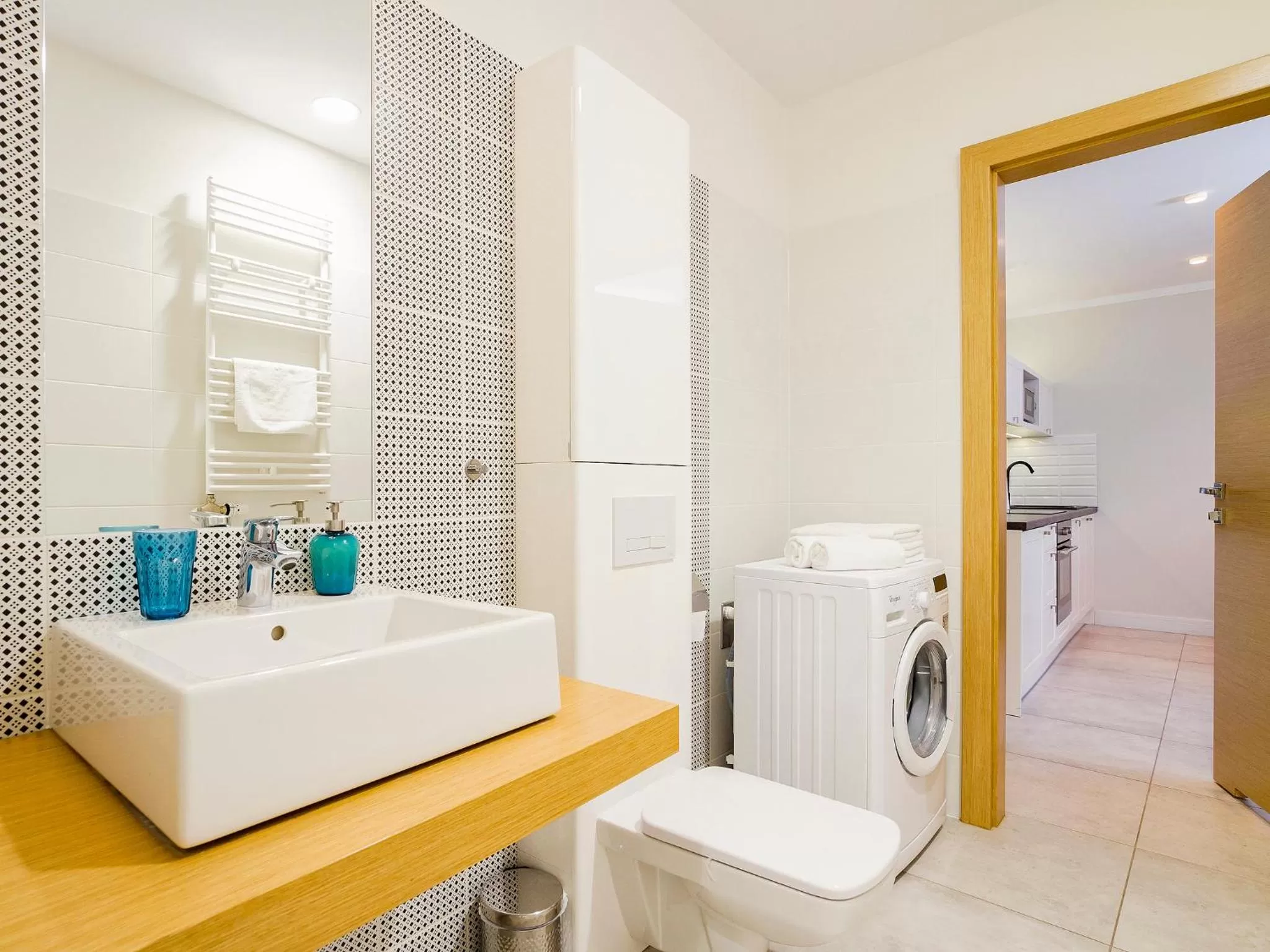 Shower in Riverside Aparthotel Cracow