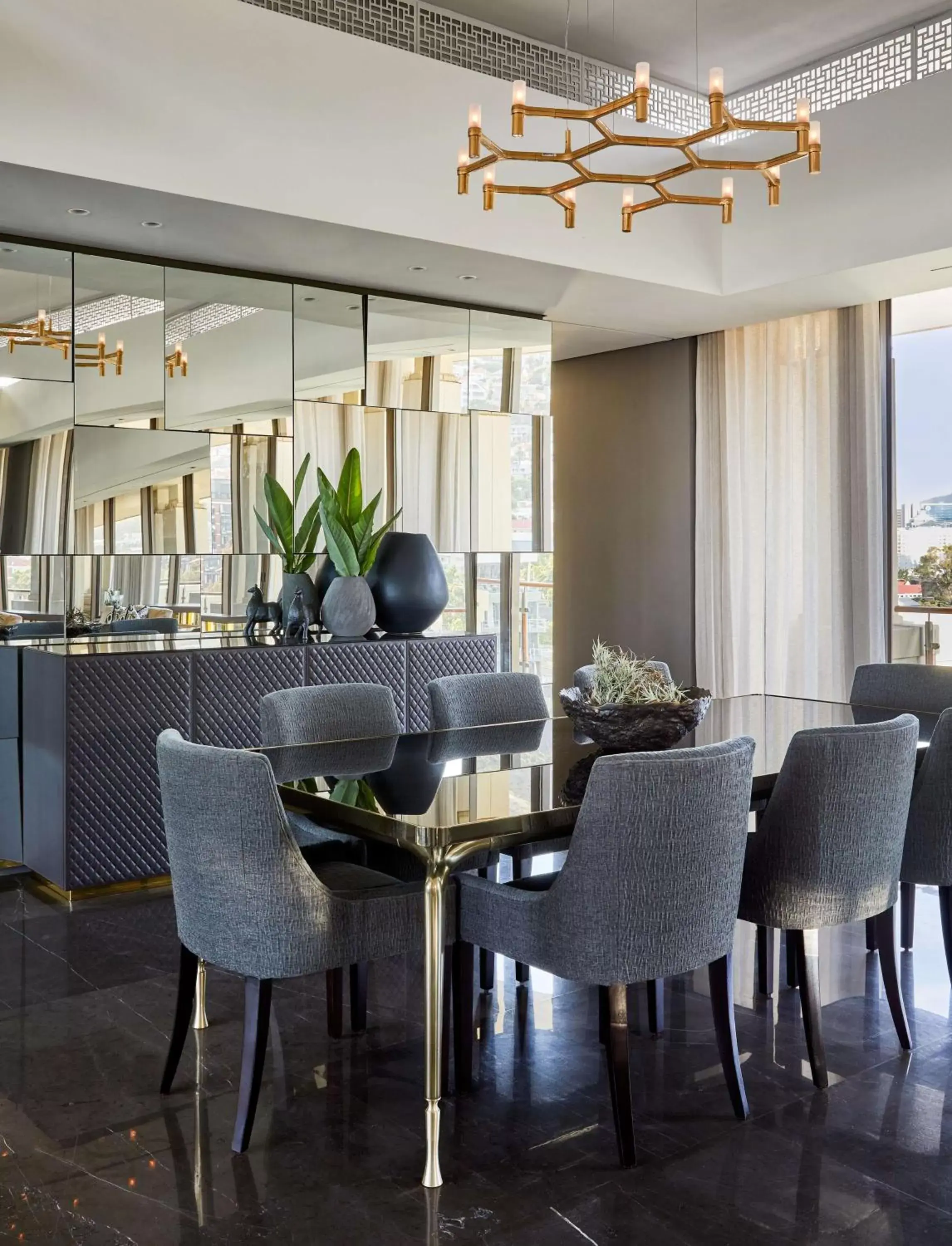 Bedroom, Restaurant/Places to Eat in One&Only Cape Town