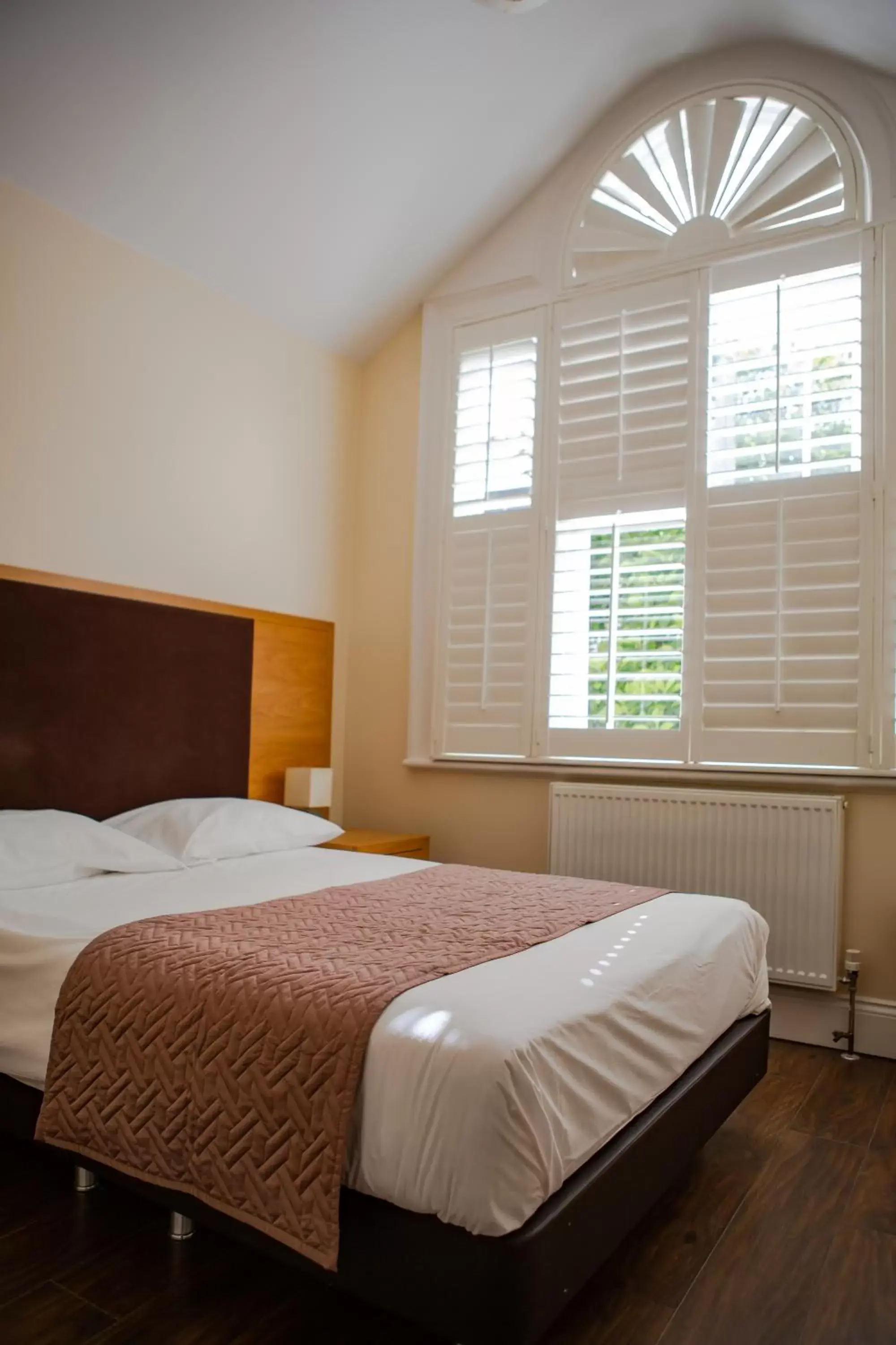 Bed in Marylebone Inn