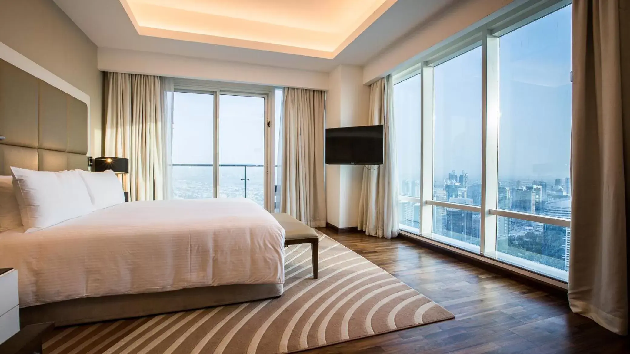 Sea view in La Suite Dubai Hotel & Apartments