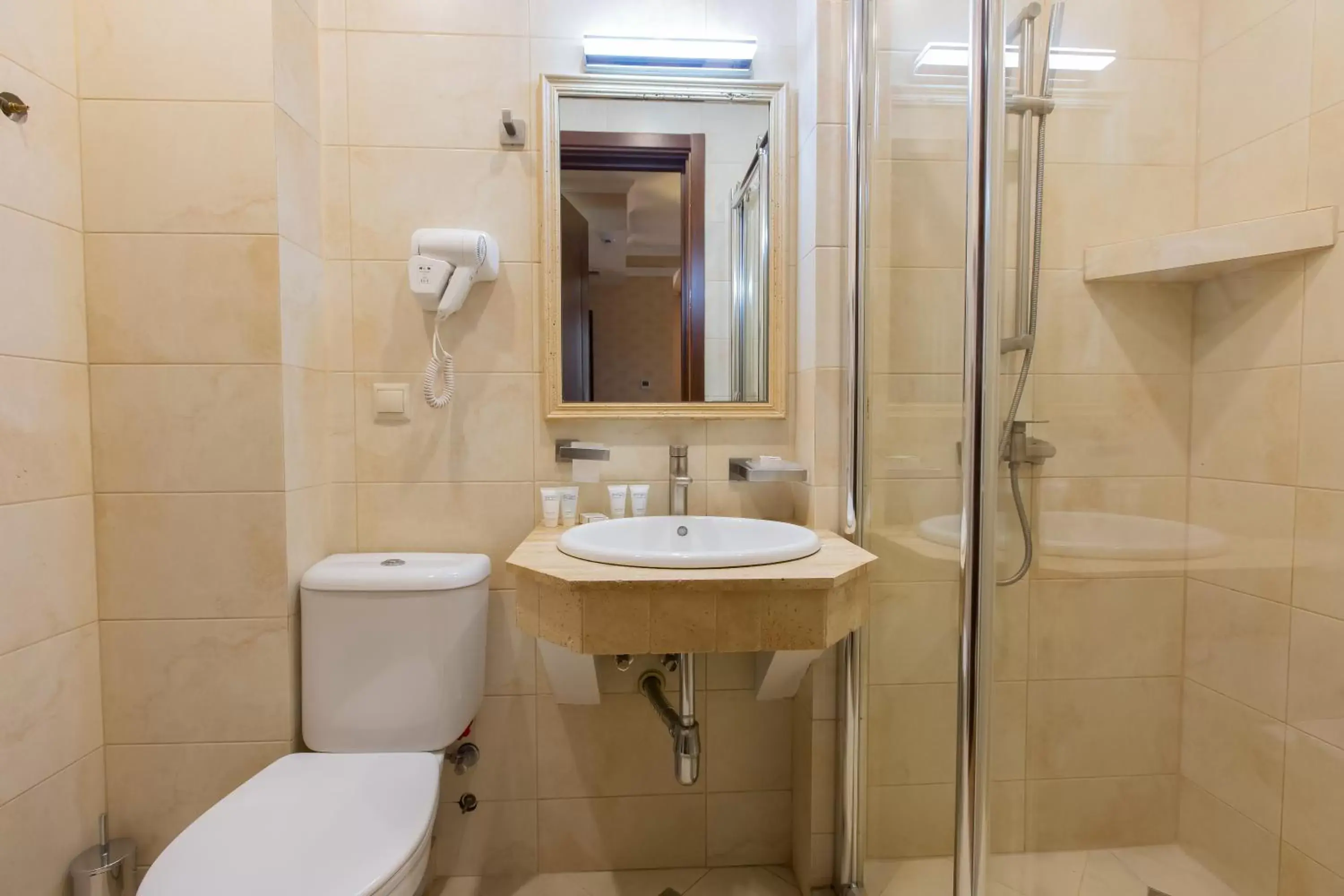 Bathroom in KMM Hotel
