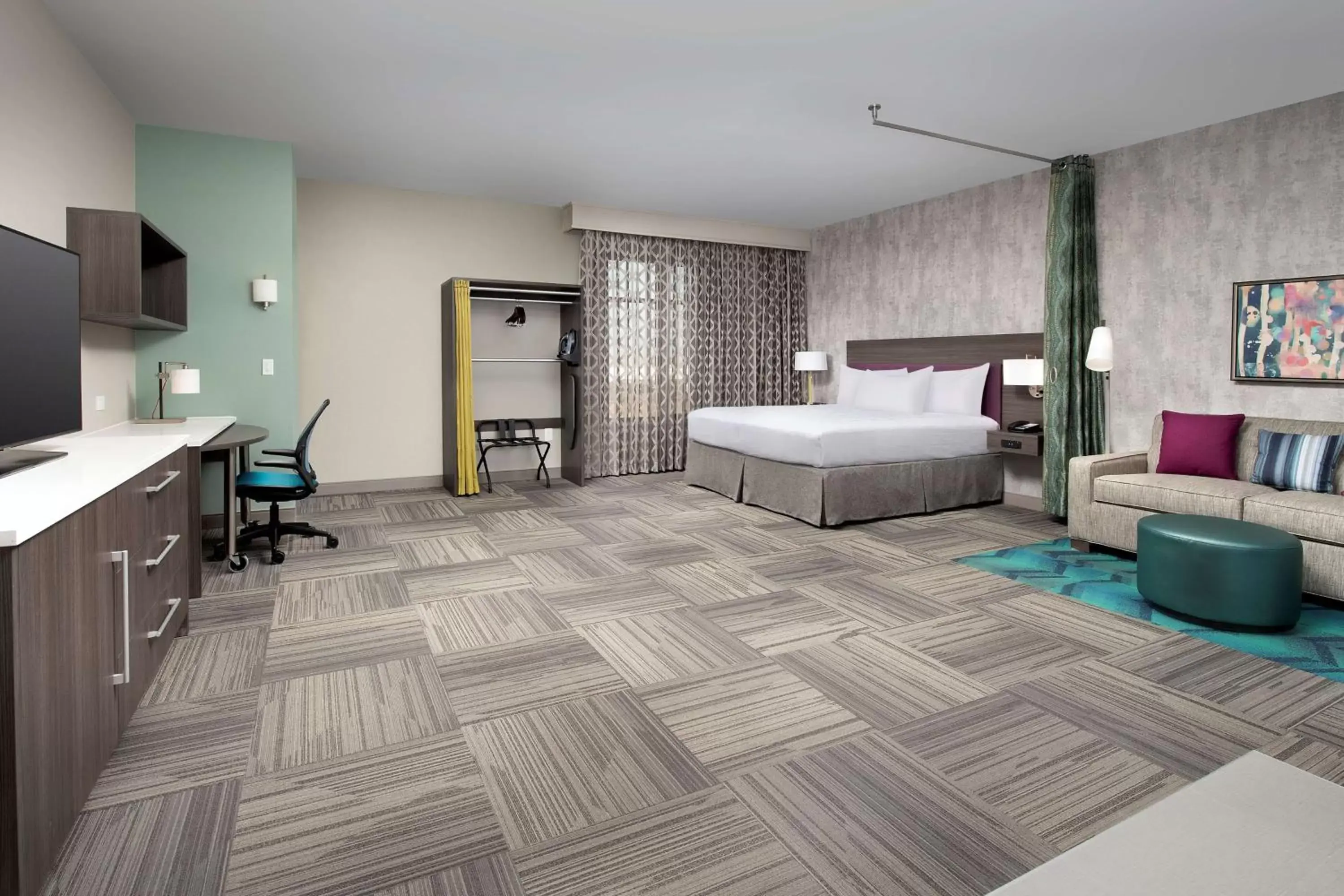 Bed in Home2 Suites By Hilton Denver Northfield