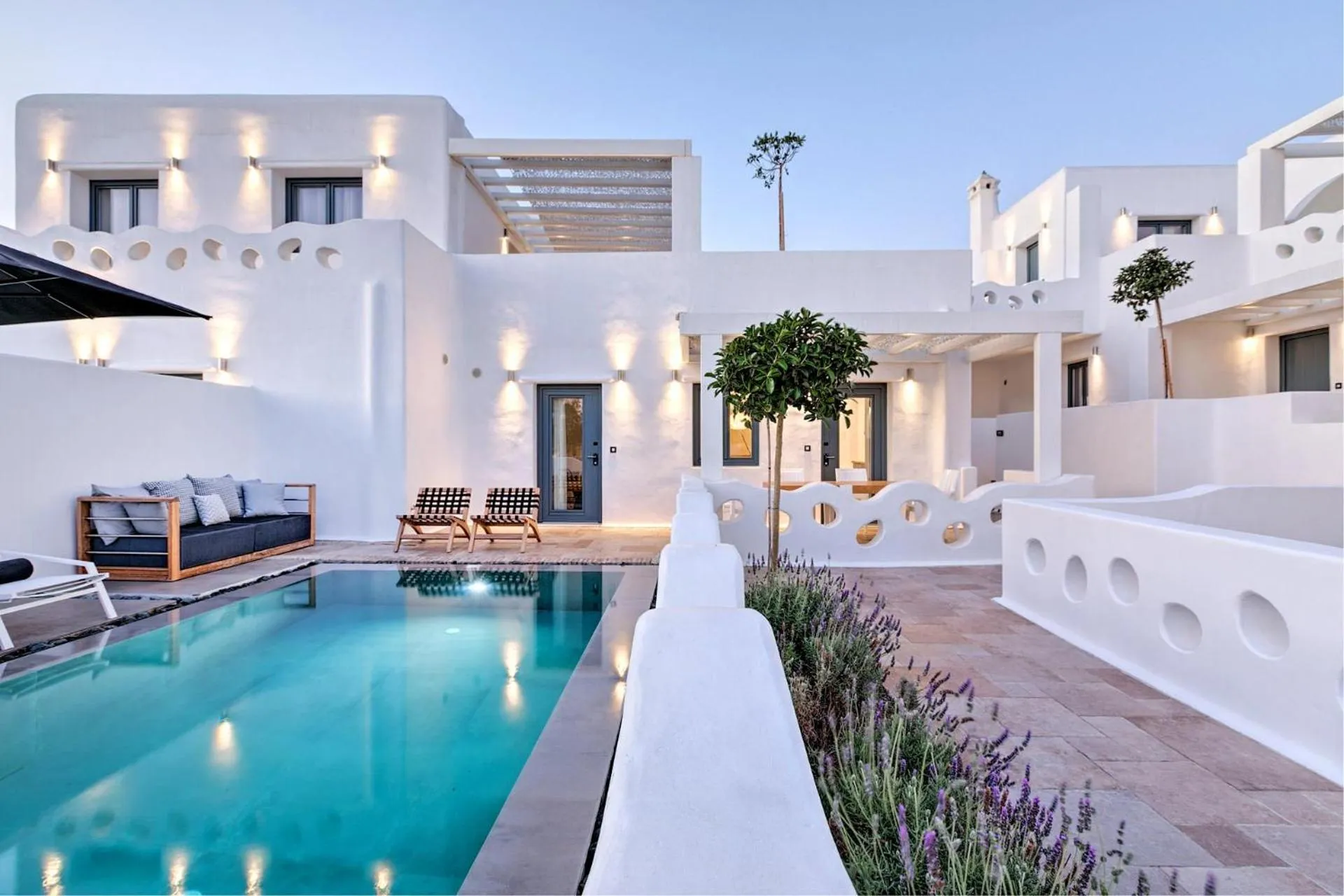 Property building in Portes Suites & Villas Mykonos