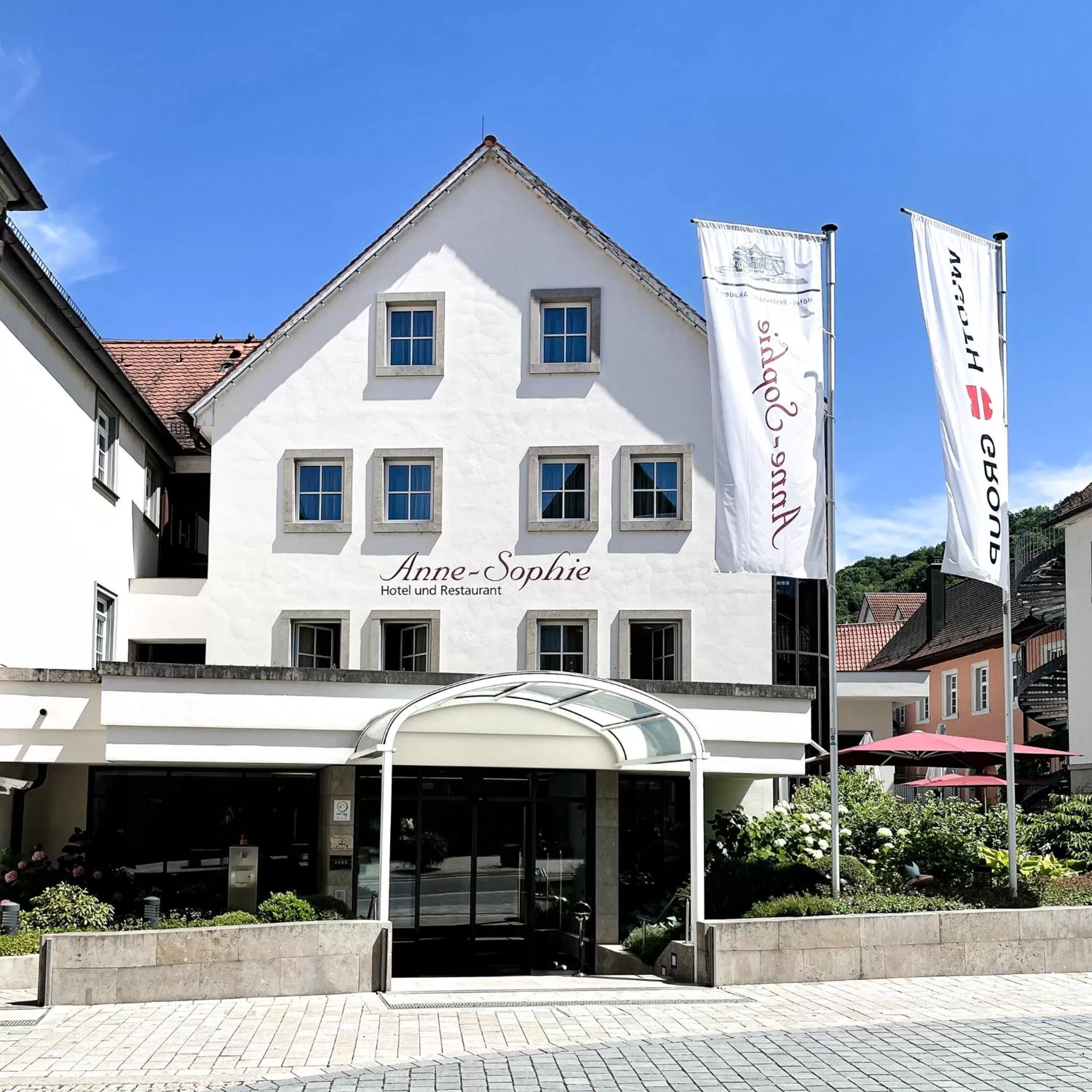 Property building in Hotel-Restaurant Anne-Sophie