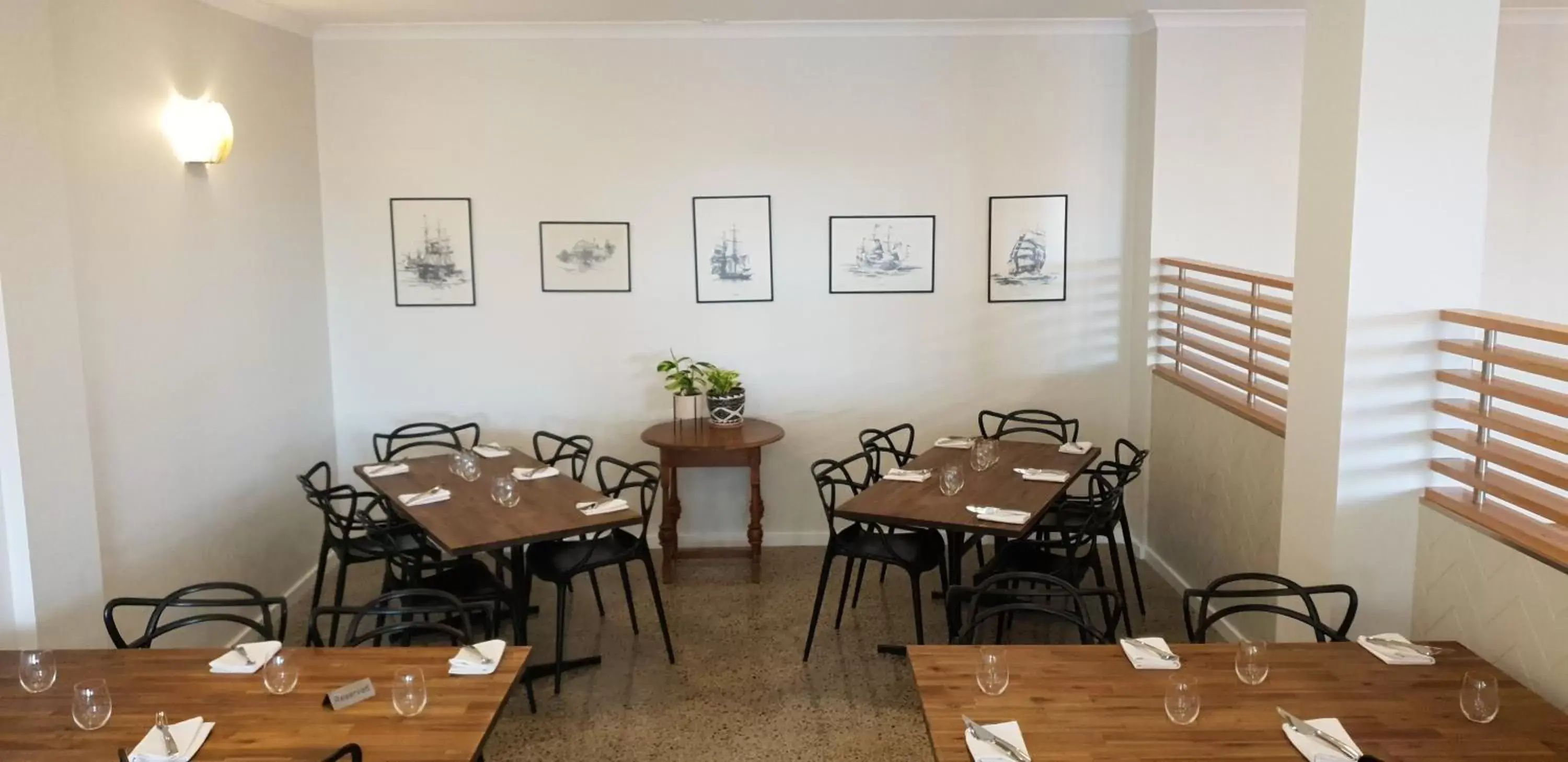 Restaurant/Places to Eat in Geraldton Motor Inn