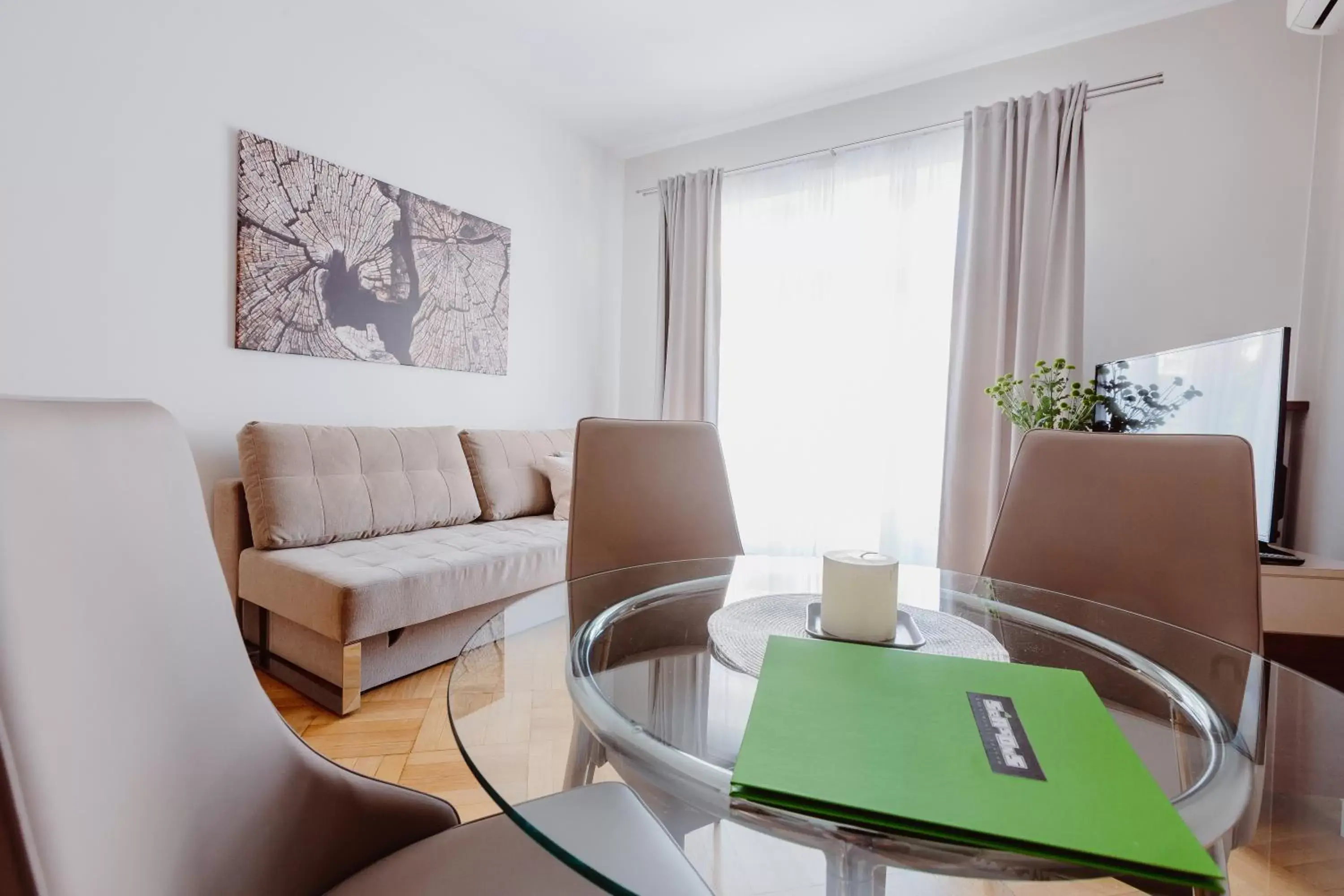 Living room in 4Seasons Apartments Cracow Living room in 4Seasons Apartments Cracow