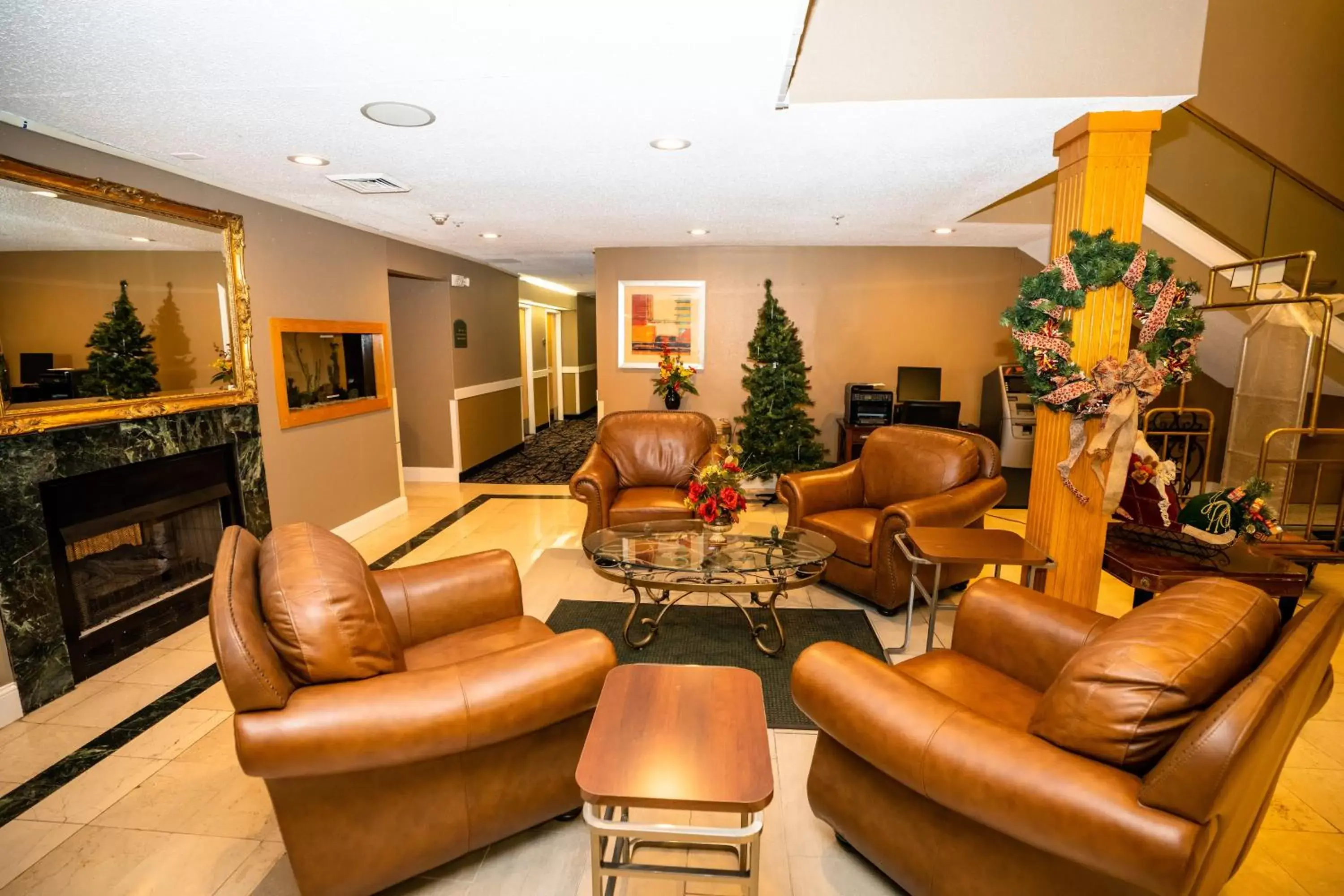 Living room, Lobby/Reception in Econo Lodge