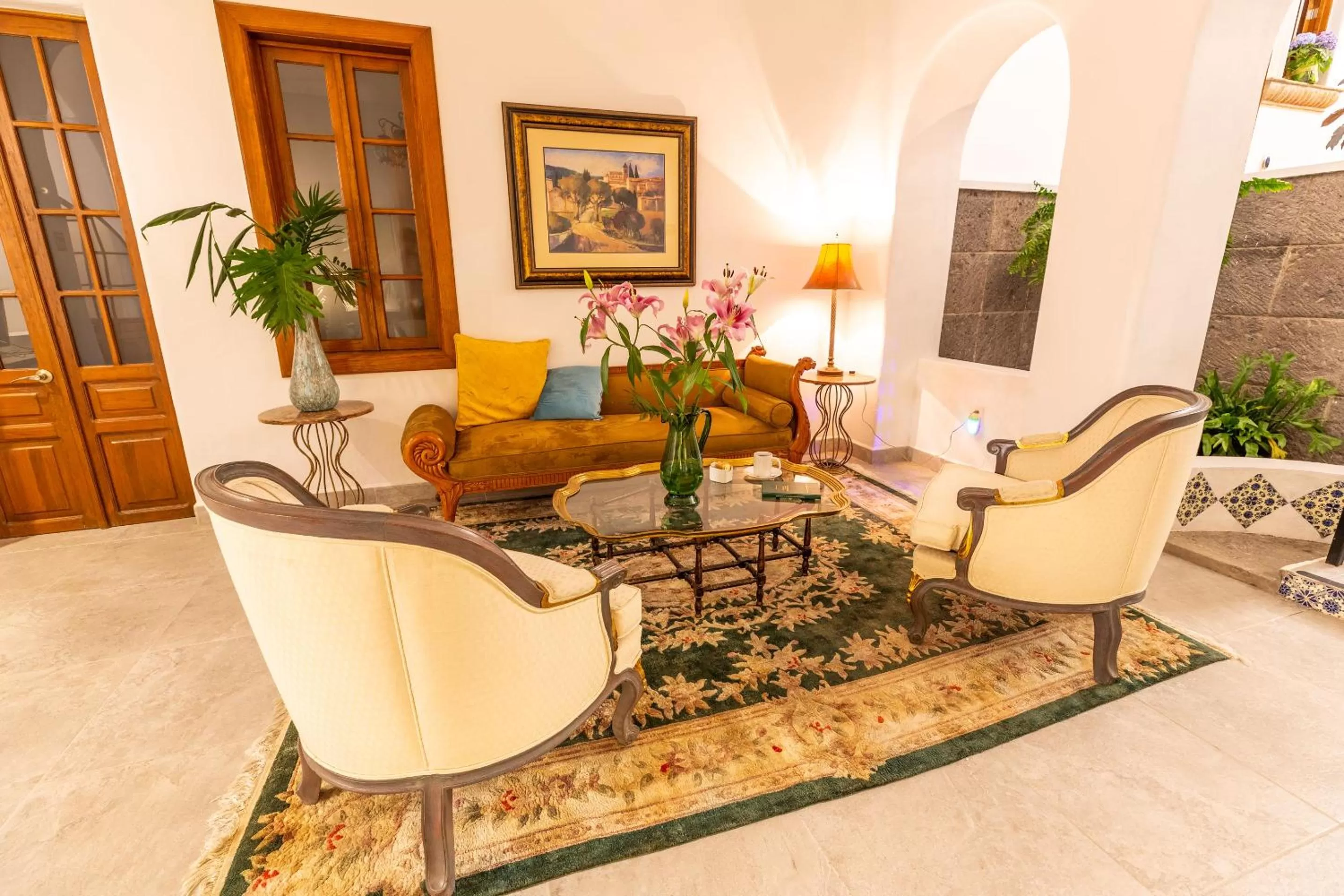 Seating Area in Plaza Chapala Hotel