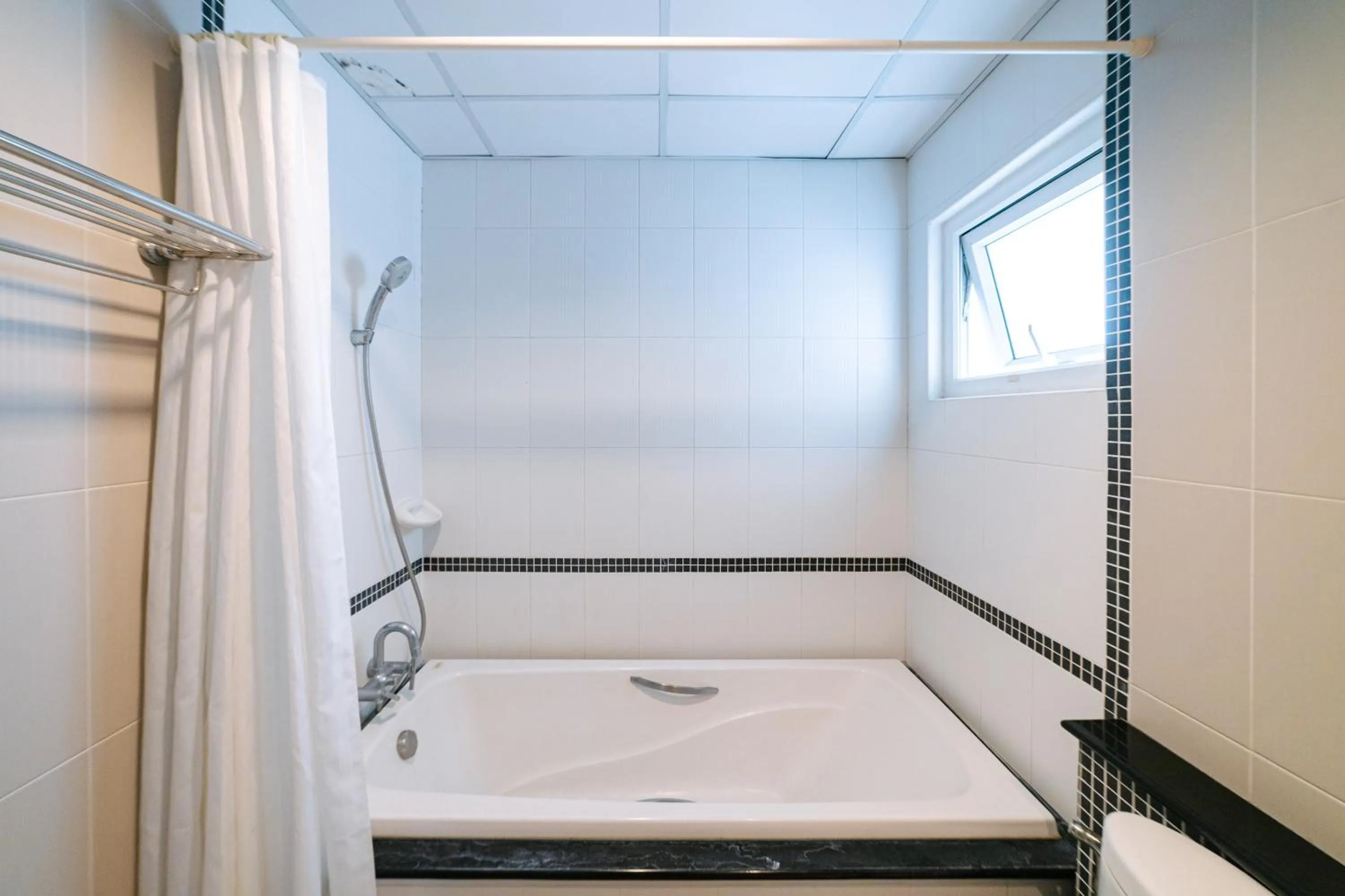 Bathroom in Ratana Hotel Sakdidet, PHUKET TOWN