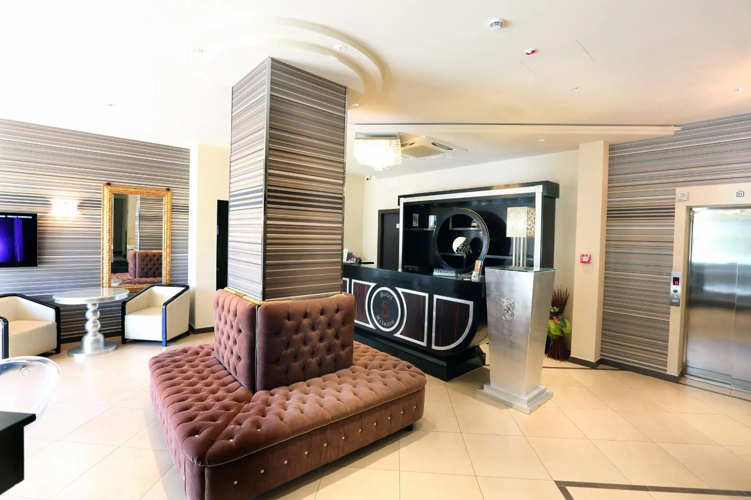 Lobby or reception in Hotel Milazzo Lobby or reception in Hotel Milazzo