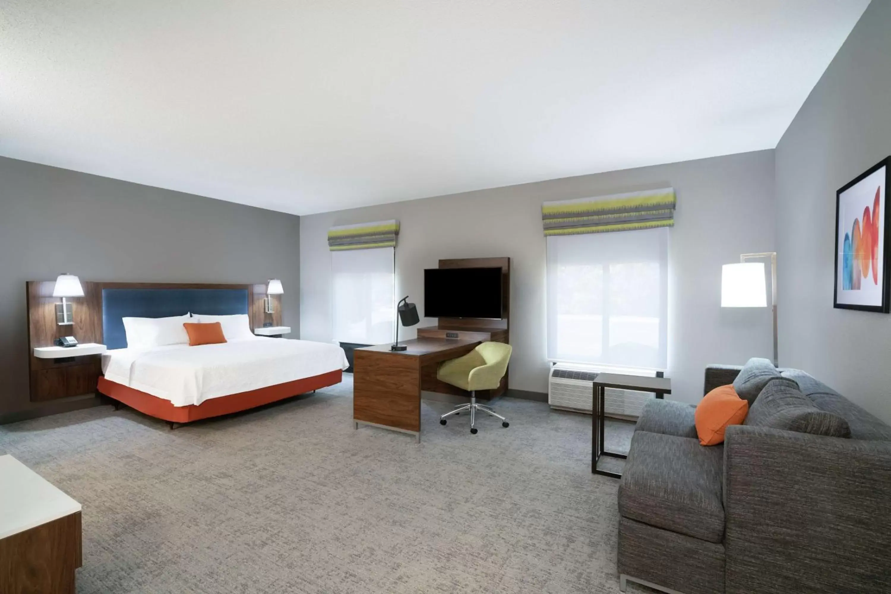Bedroom in Hampton Inn & Suites Opelika-I-85 Auburn Area