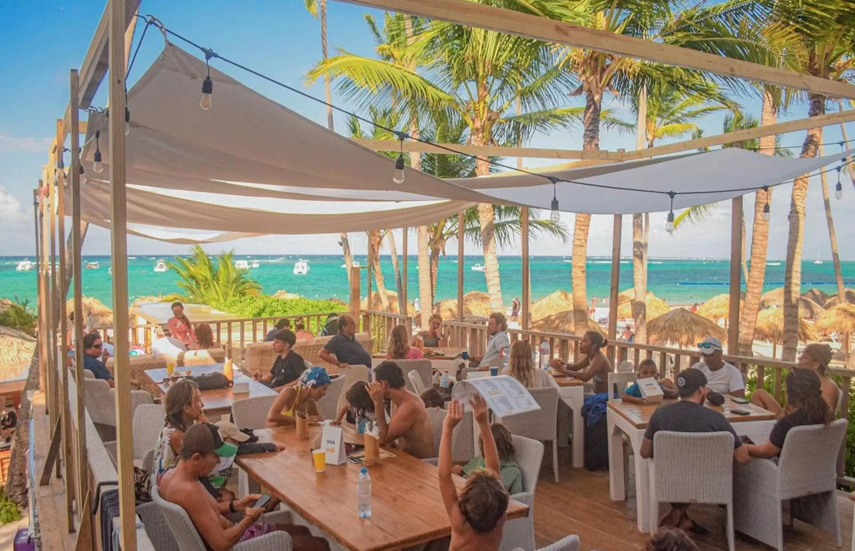 Restaurant/Places to Eat in LOS CORALES VILLAS and SUITES - BEACH CLUB, SPA, RESTAURANTS