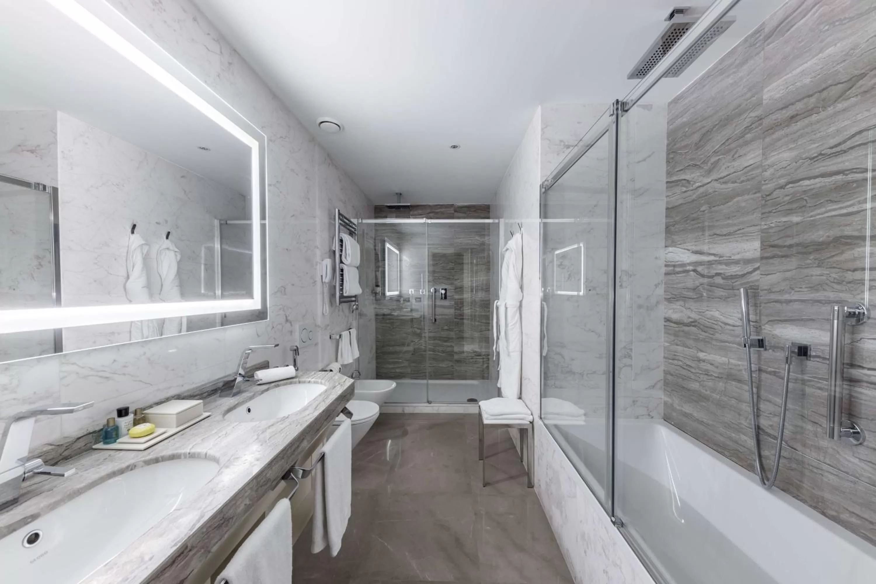 Bathroom in Aleph Rome Hotel, Curio Collection By Hilton