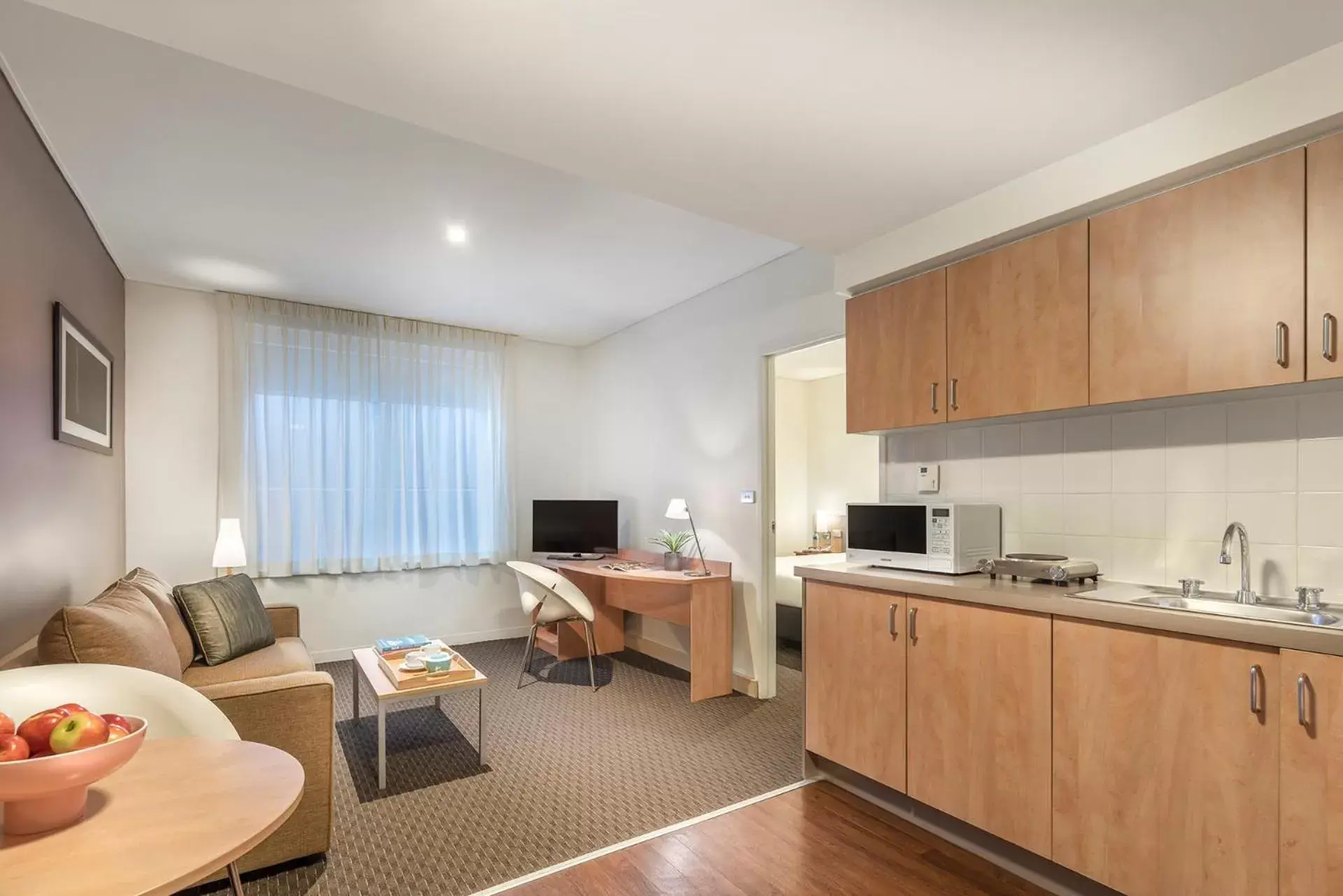 Kitchen or kitchenette, Kitchen/Kitchenette in ibis Melbourne Hotel and Apartments