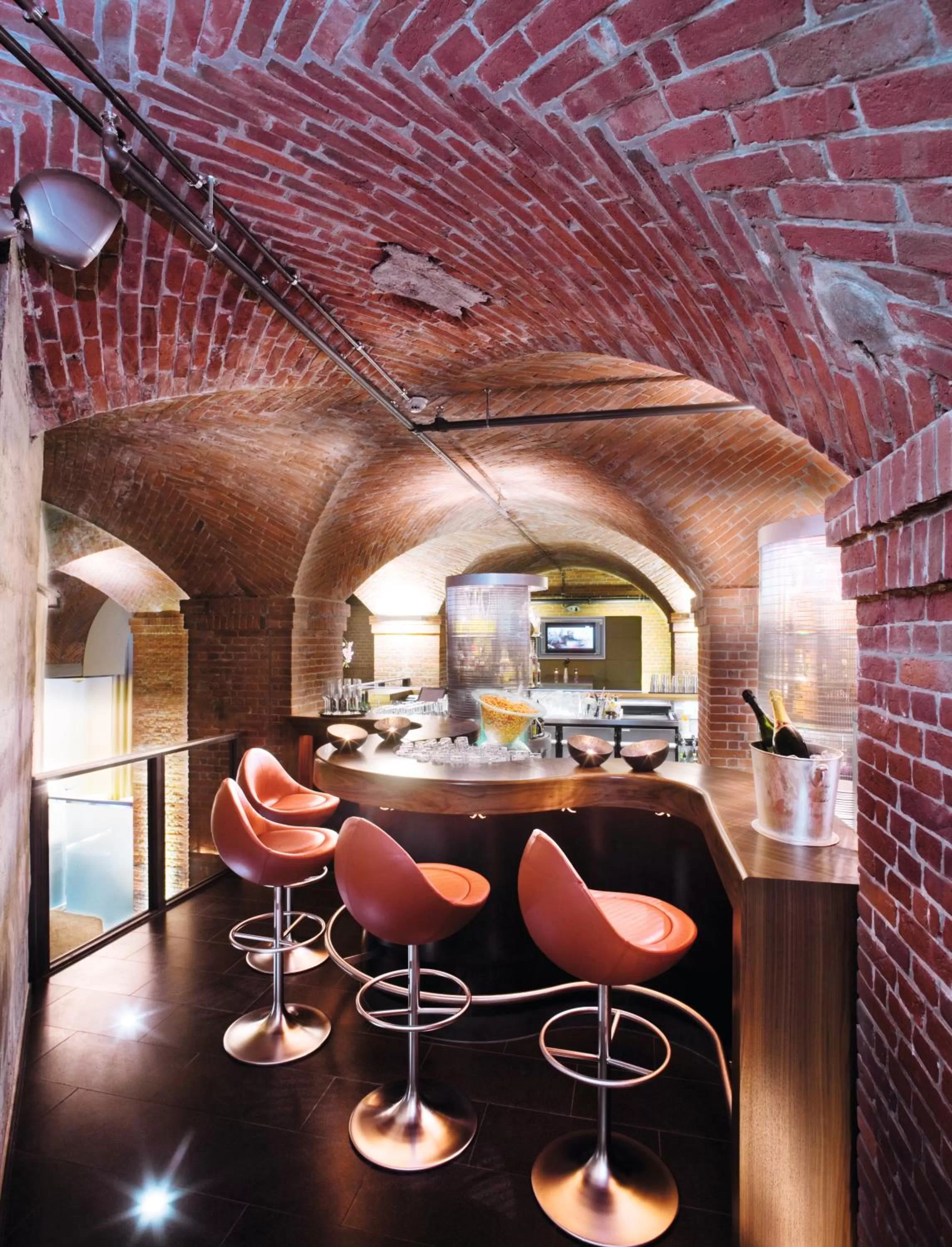 Lounge or bar in MÖVENPICK Hotel Hamburg City