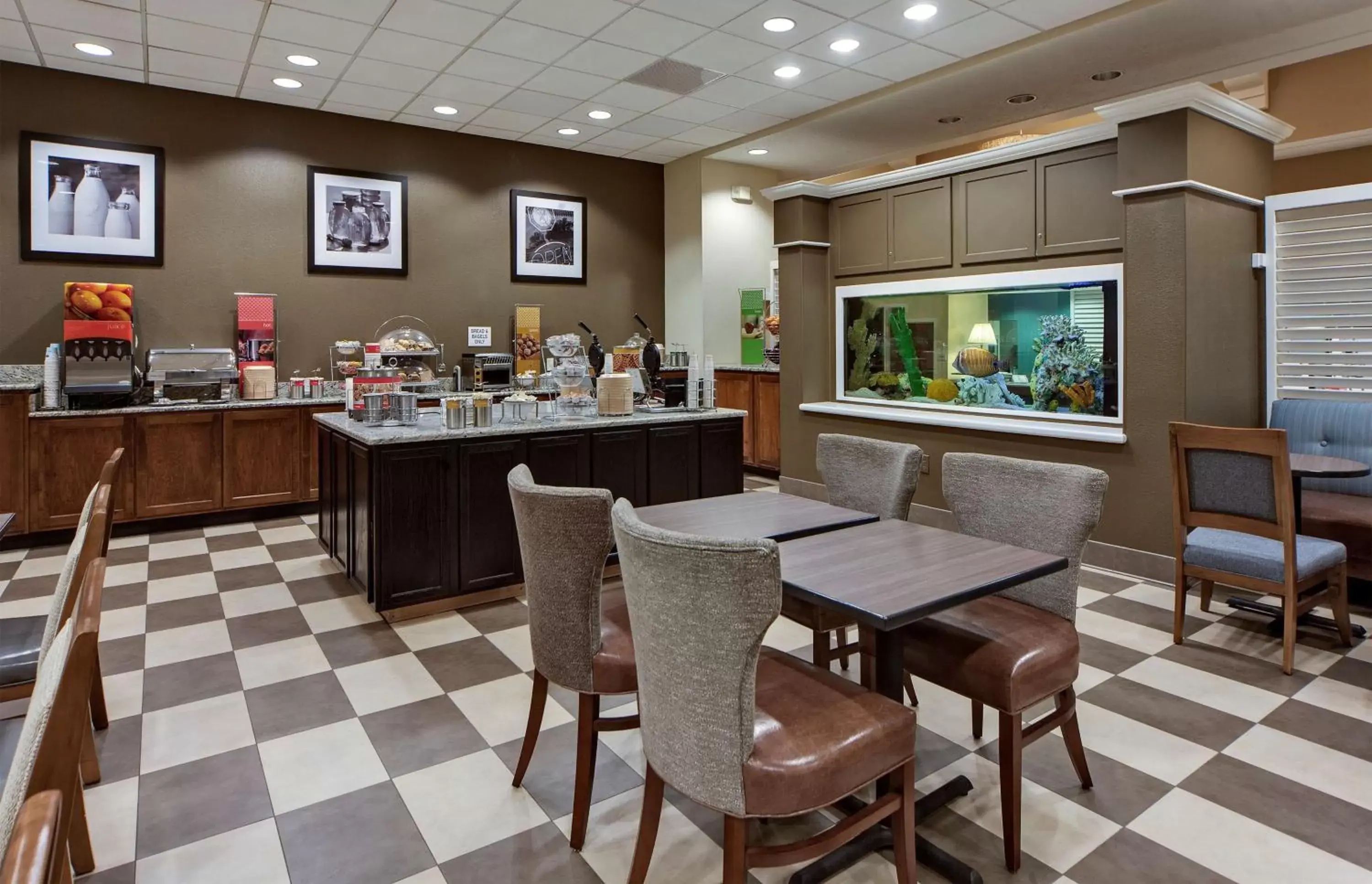 Dining area, Restaurant/Places to Eat in Hampton Inn Myrtle Beach Broadway at the Beach