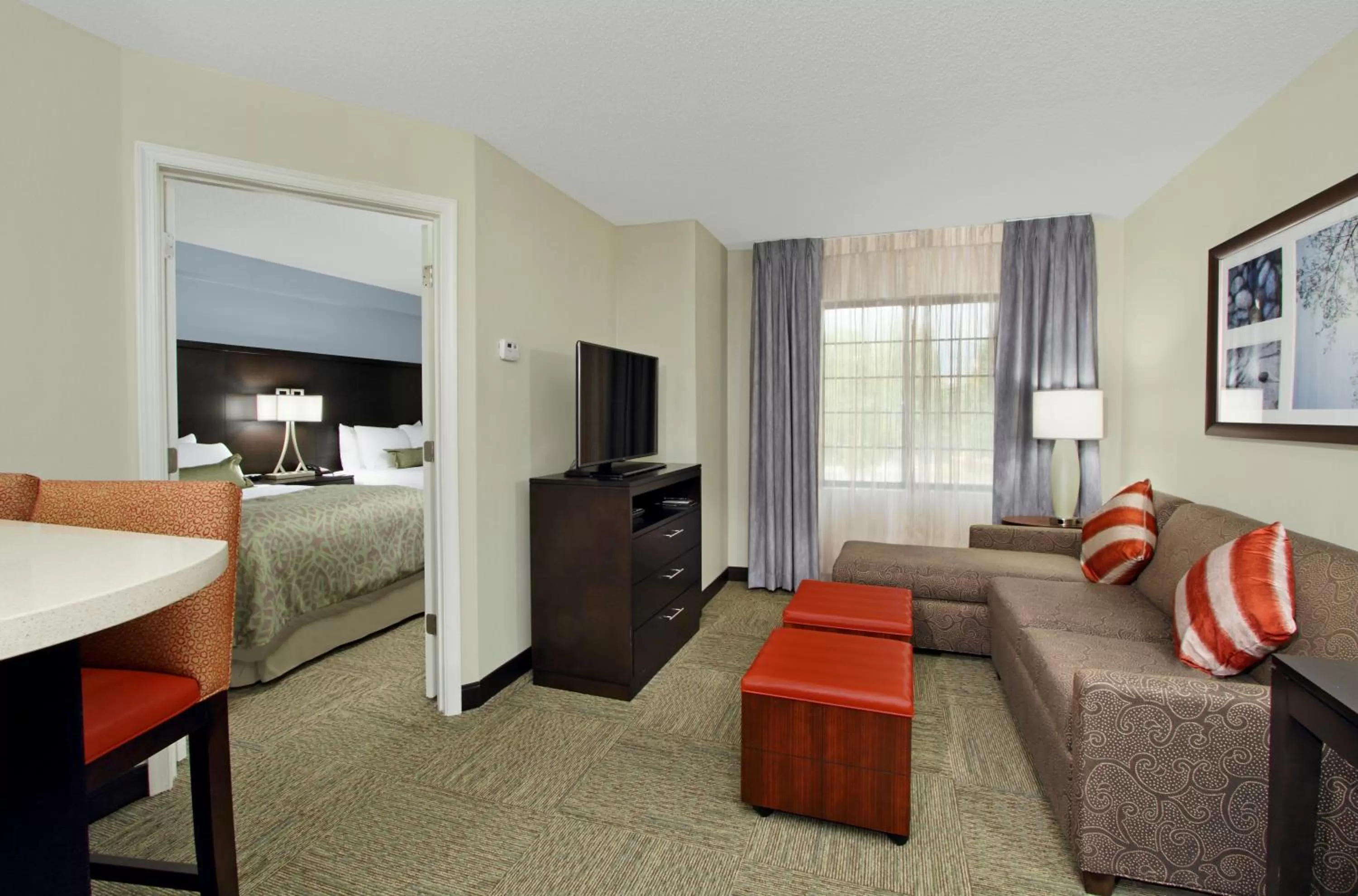 Staybridge Suites Tysons - McLean by IHG