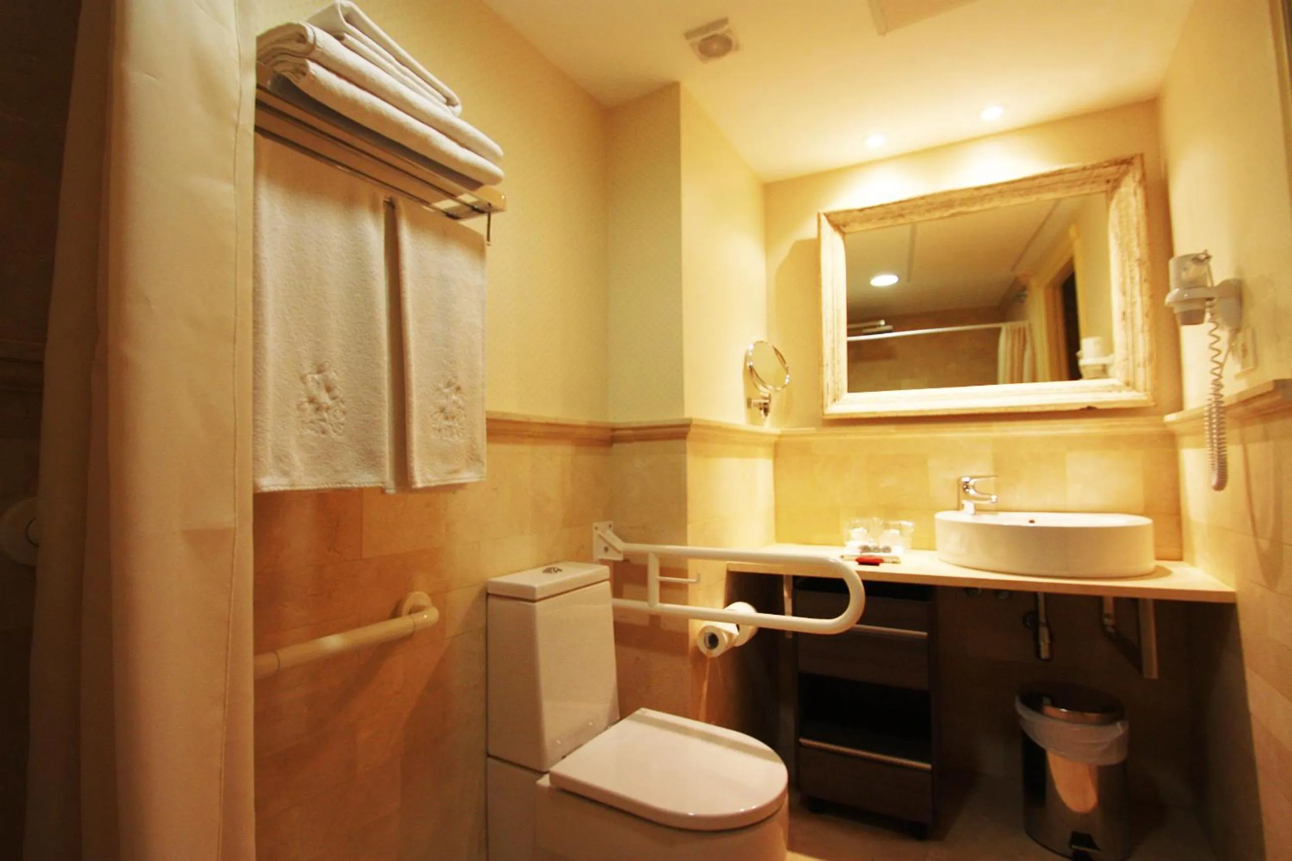 Bathroom in Las Doñas del Portazgo