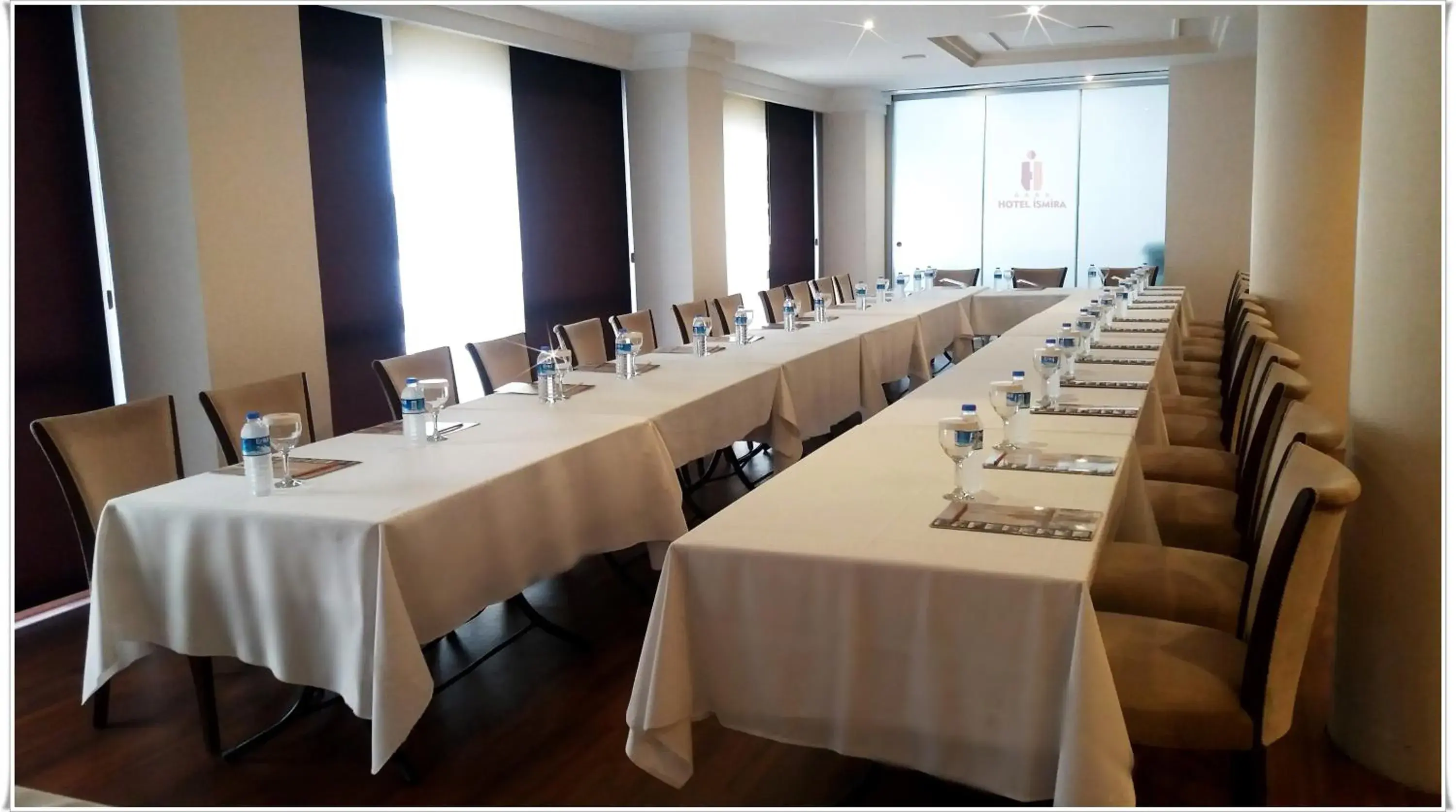 Meeting/conference room in Hotel Ismira