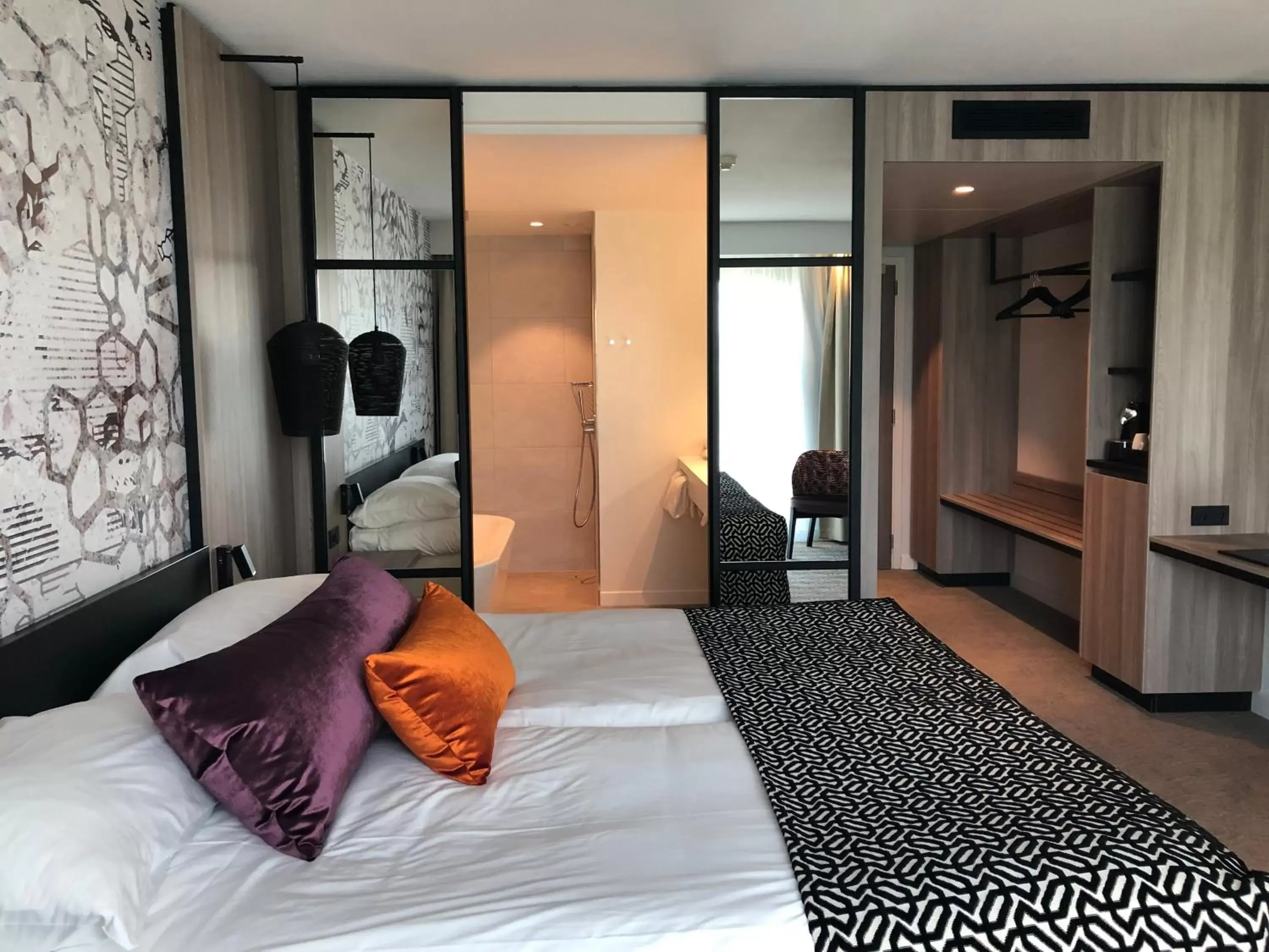 Bedroom in Hotel Van der Valk Maastricht