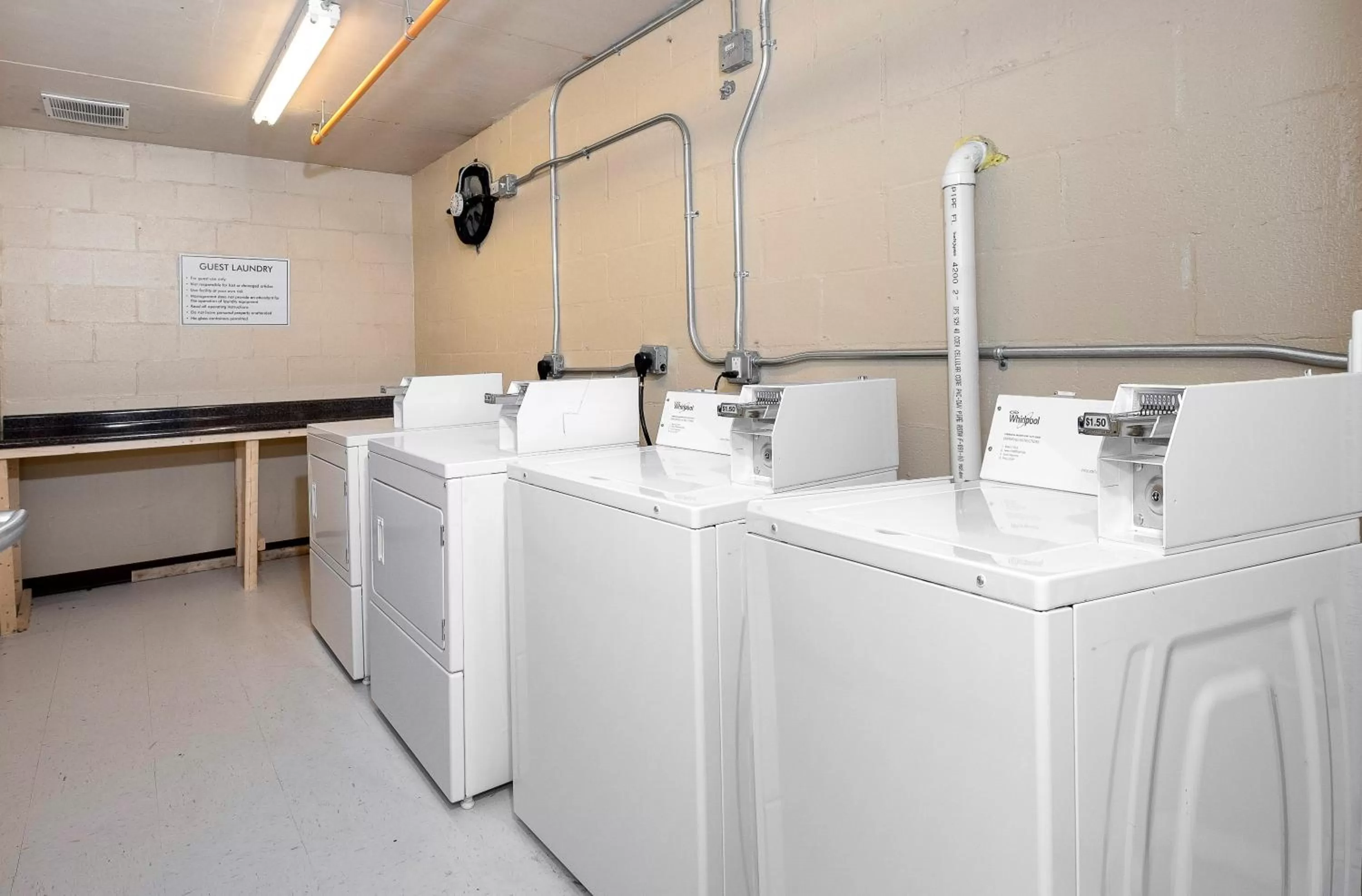 laundry in Red Roof Inn PLUS+ Tuscaloosa - University