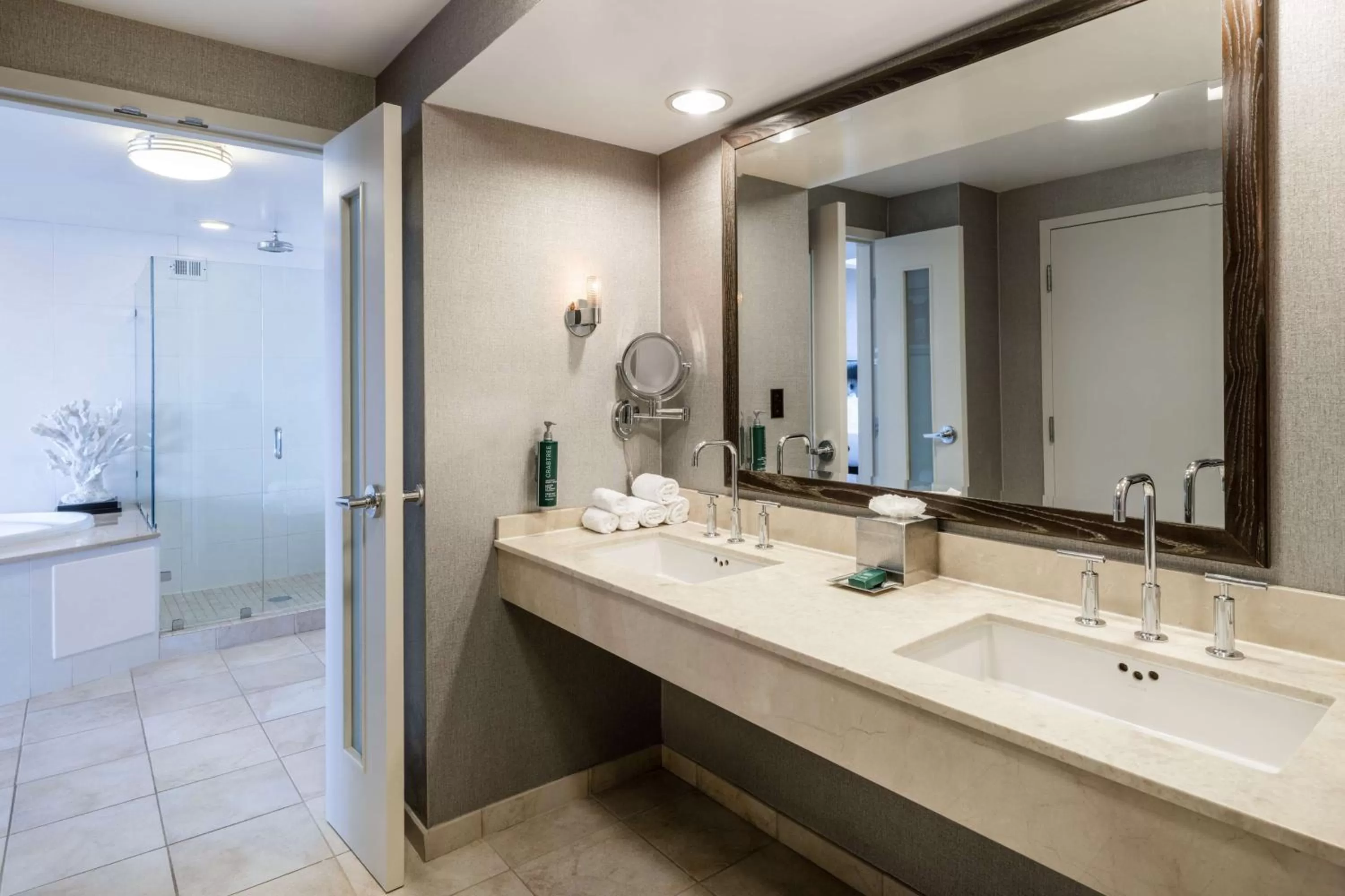 Bathroom in Hilton San Francisco Financial District