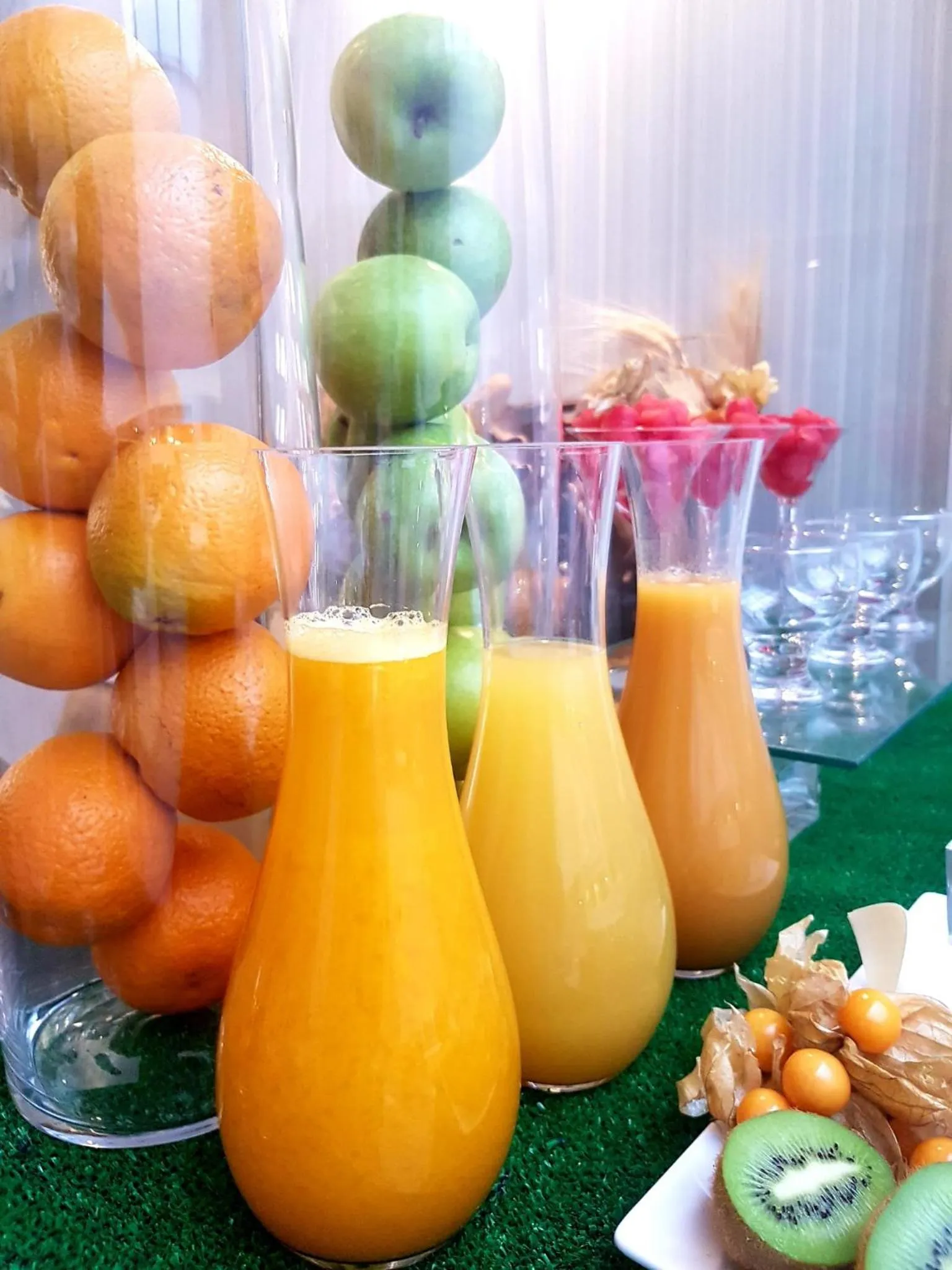 Food and drinks in Hotel Boutique Caireles