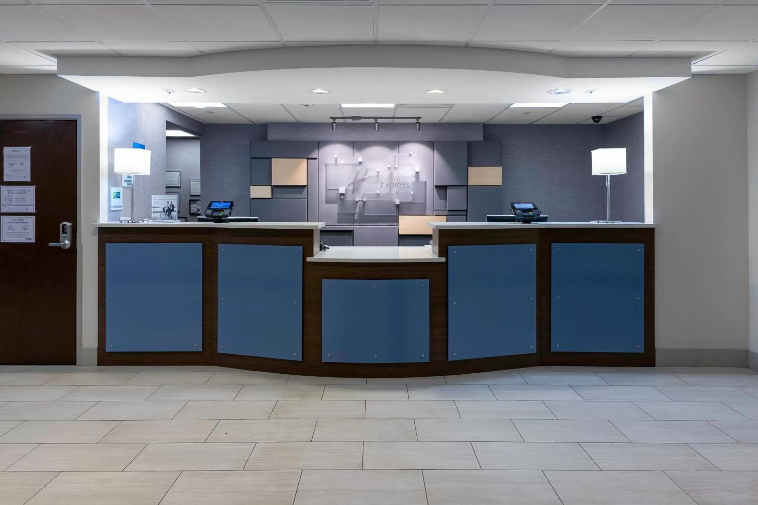 Lobby or reception in Holiday Inn Express Hotel & Suites Cordele North by IHG Lobby or reception in Holiday Inn Express Hotel & Suites Cordele North by IHG