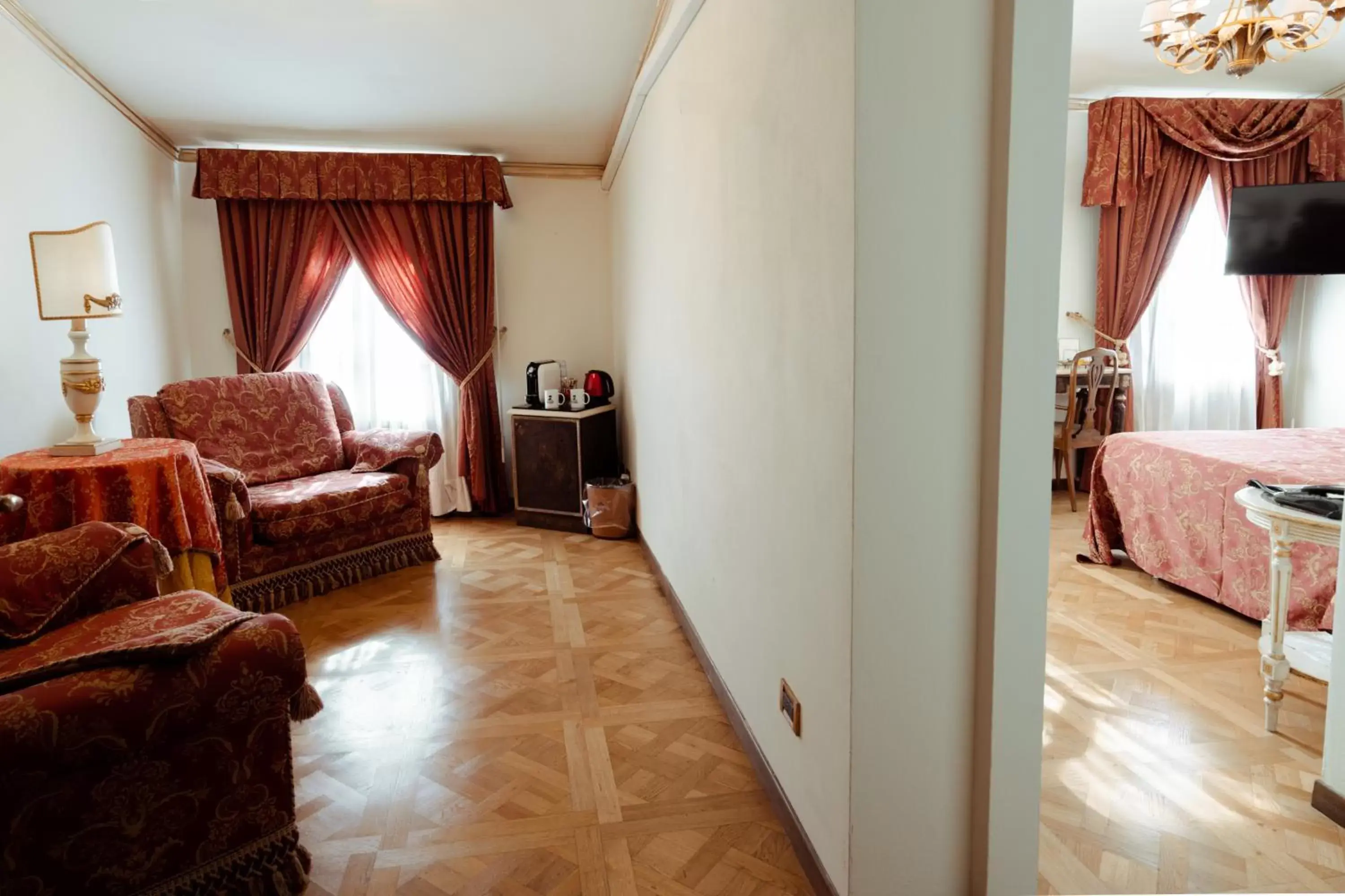 TV and multimedia, Seating Area in Hotel Palazzo Alexander