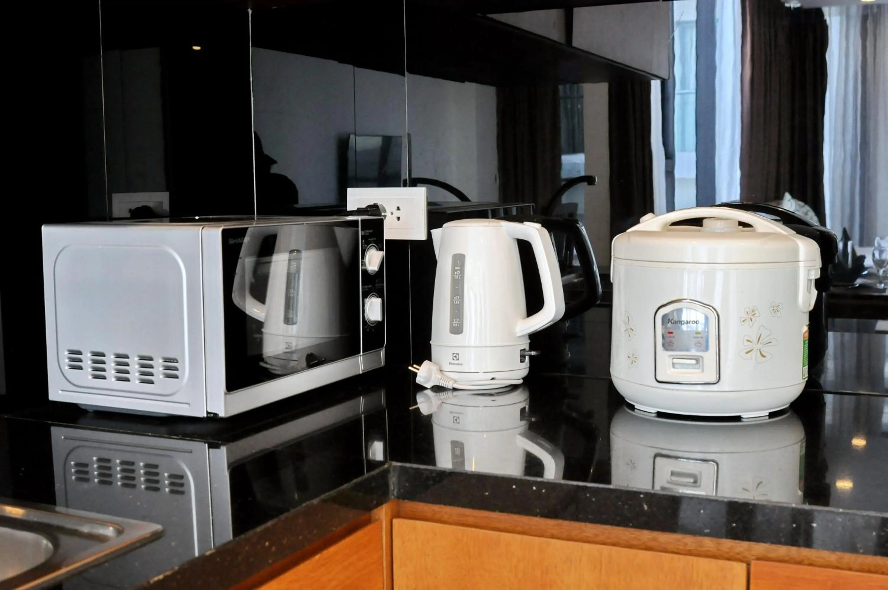 Holi Beach Hotel & Apartments