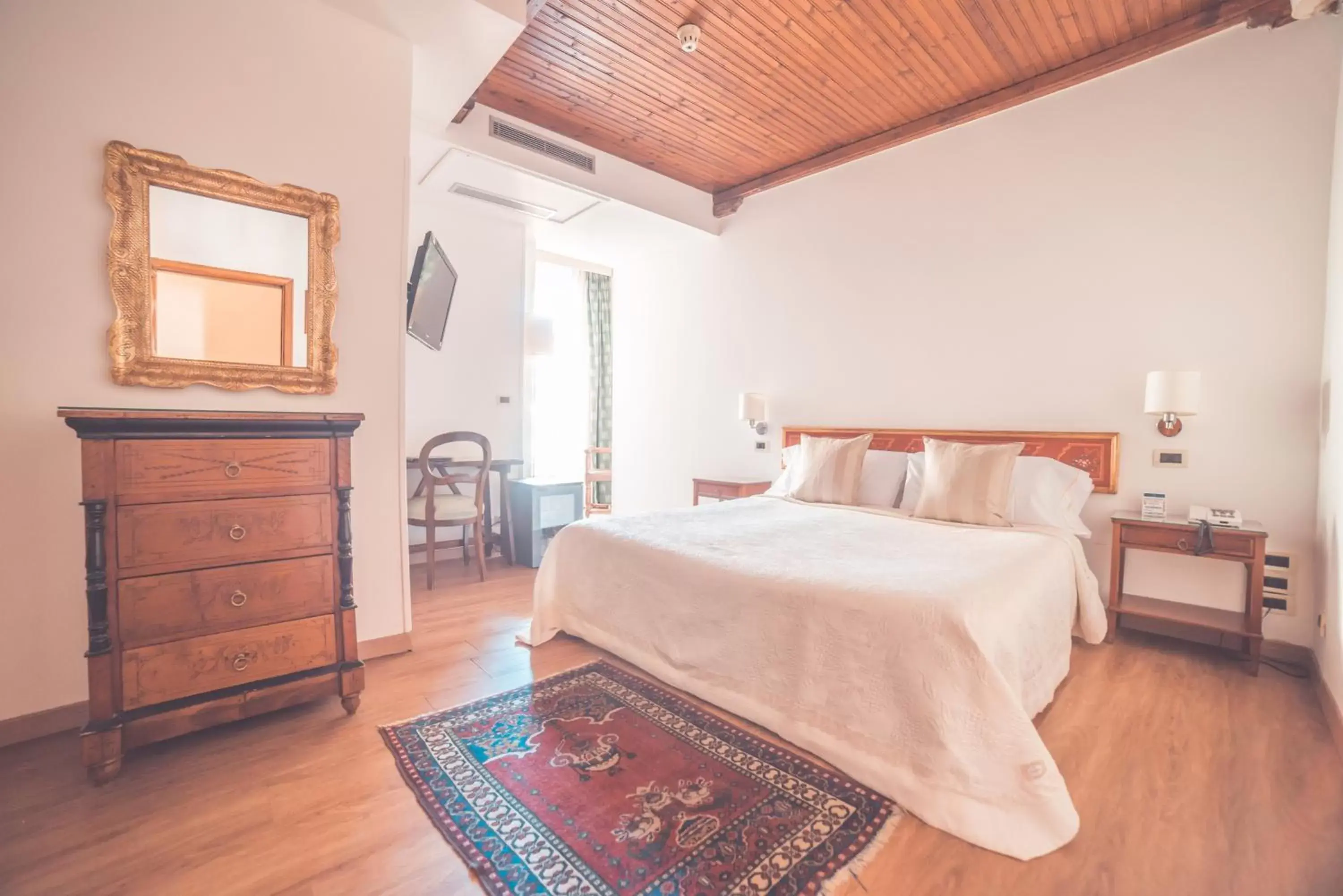 Double or Twin Room - Disability Access in Hotel Villa Paradiso