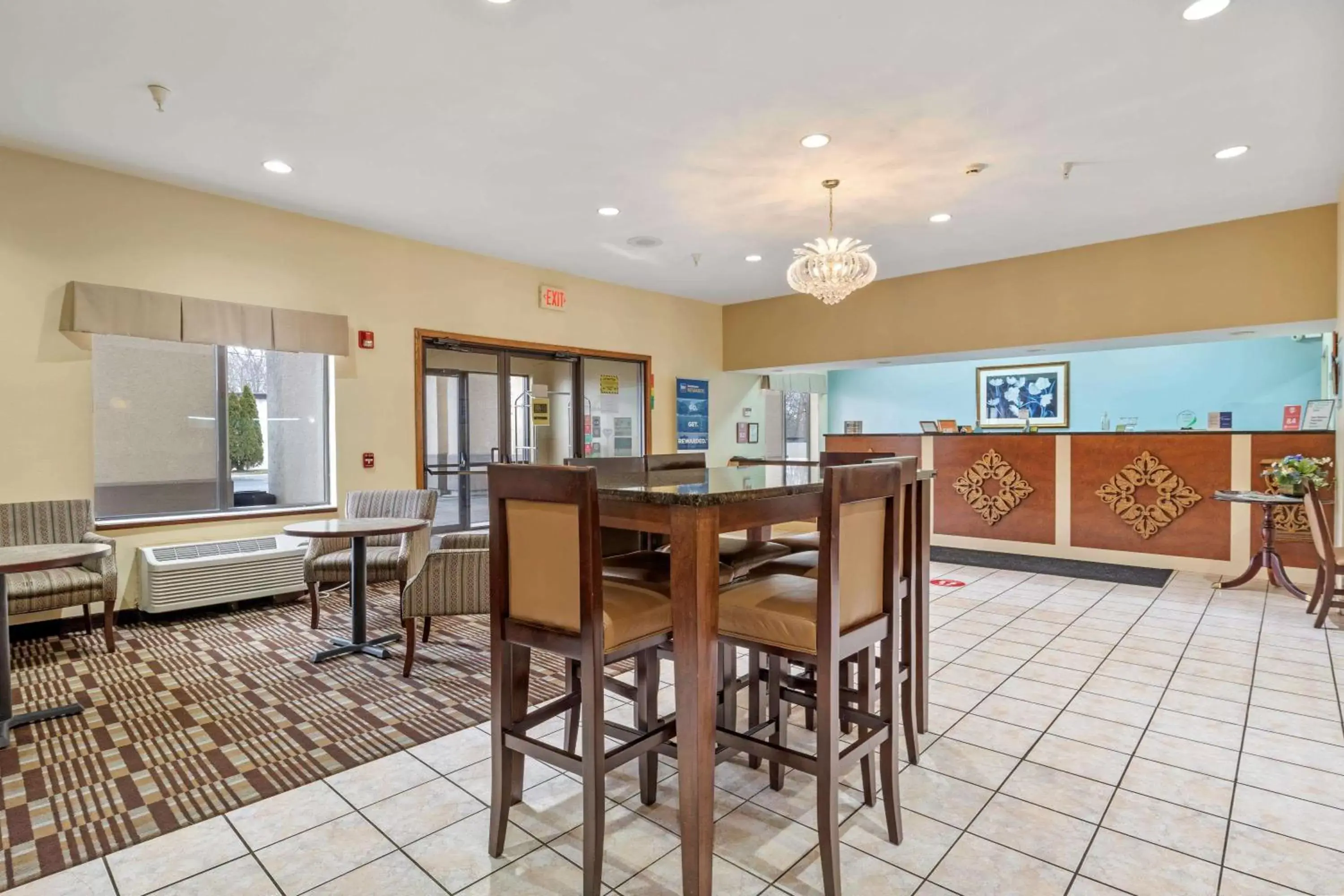 Lobby or reception in Best Western Clearlake Plaza