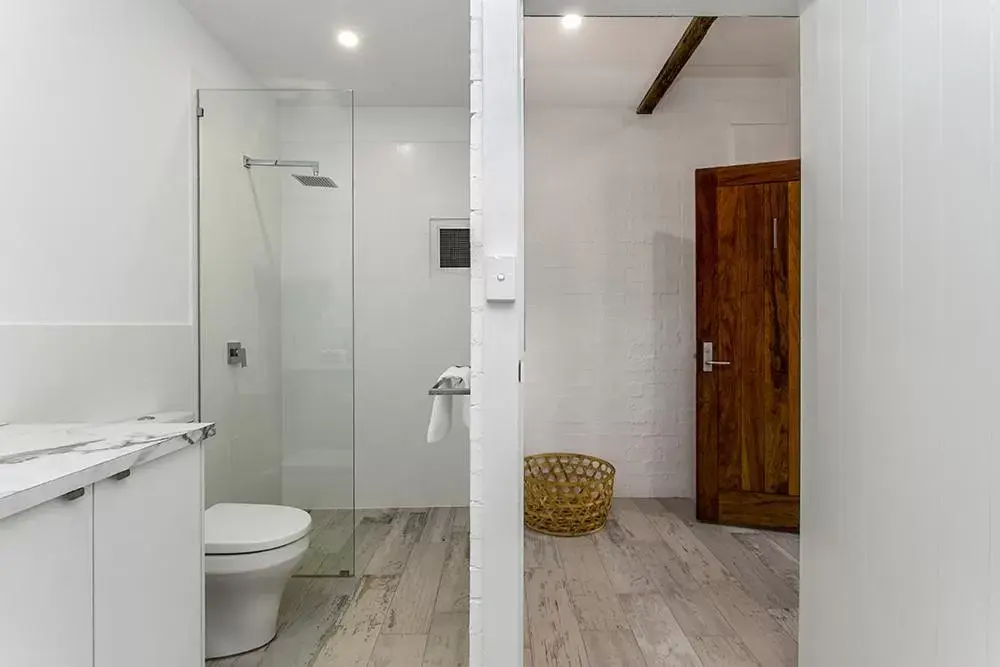 Bathroom in The Terraces Main Beach