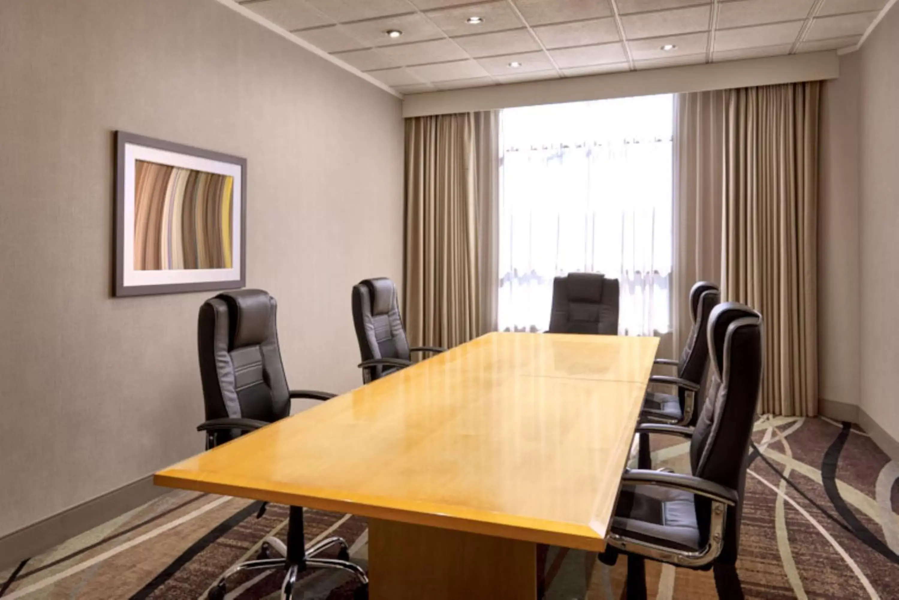 Meeting/conference room in Holiday Inn Express Vancouver-Metrotown (Burnaby)