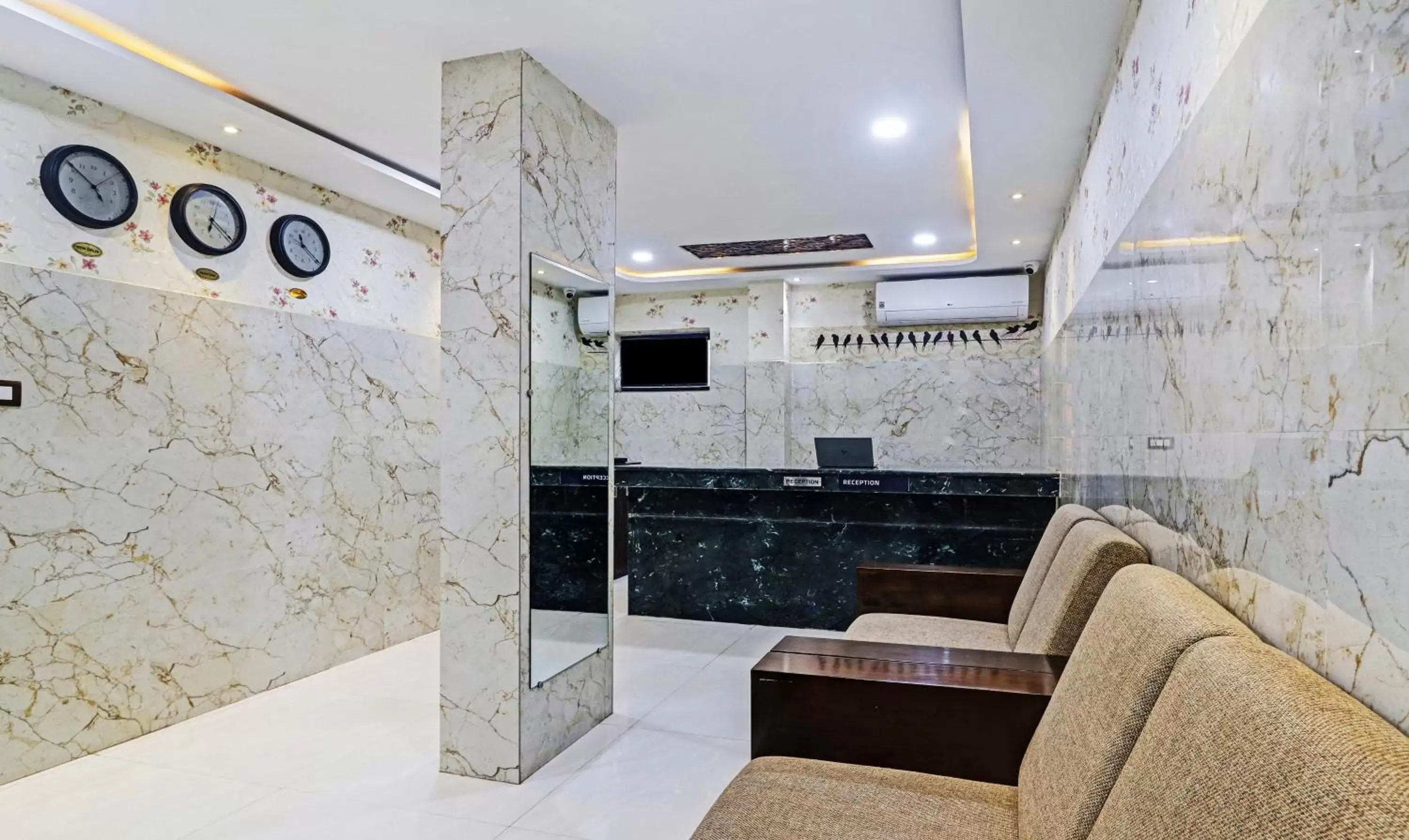 Itsy Hotels J A Royal Suites Manikonda Itsy Hotels J A Royal Suites Manikonda