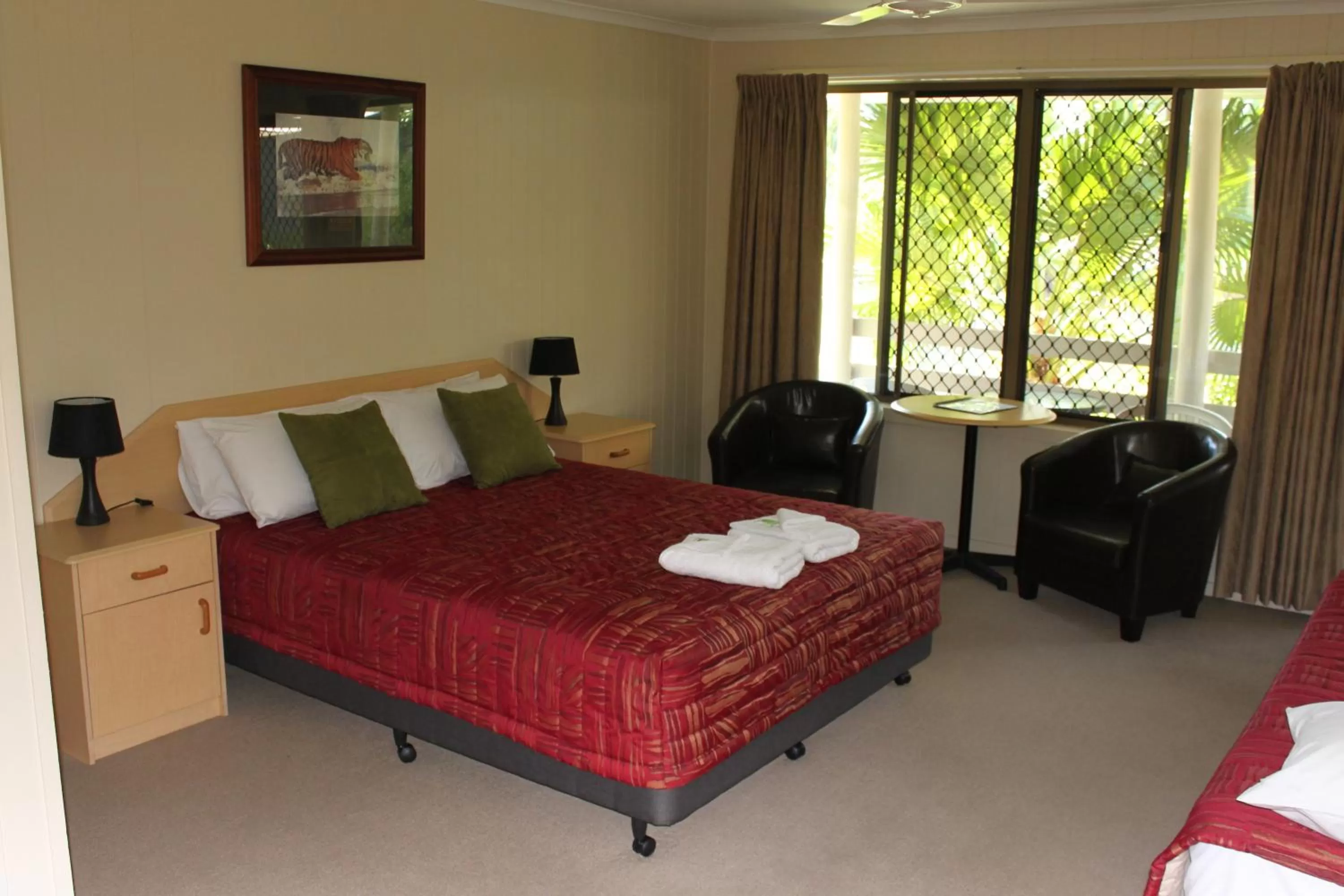 Bed in Sanctuary Lakes Fauna Retreat