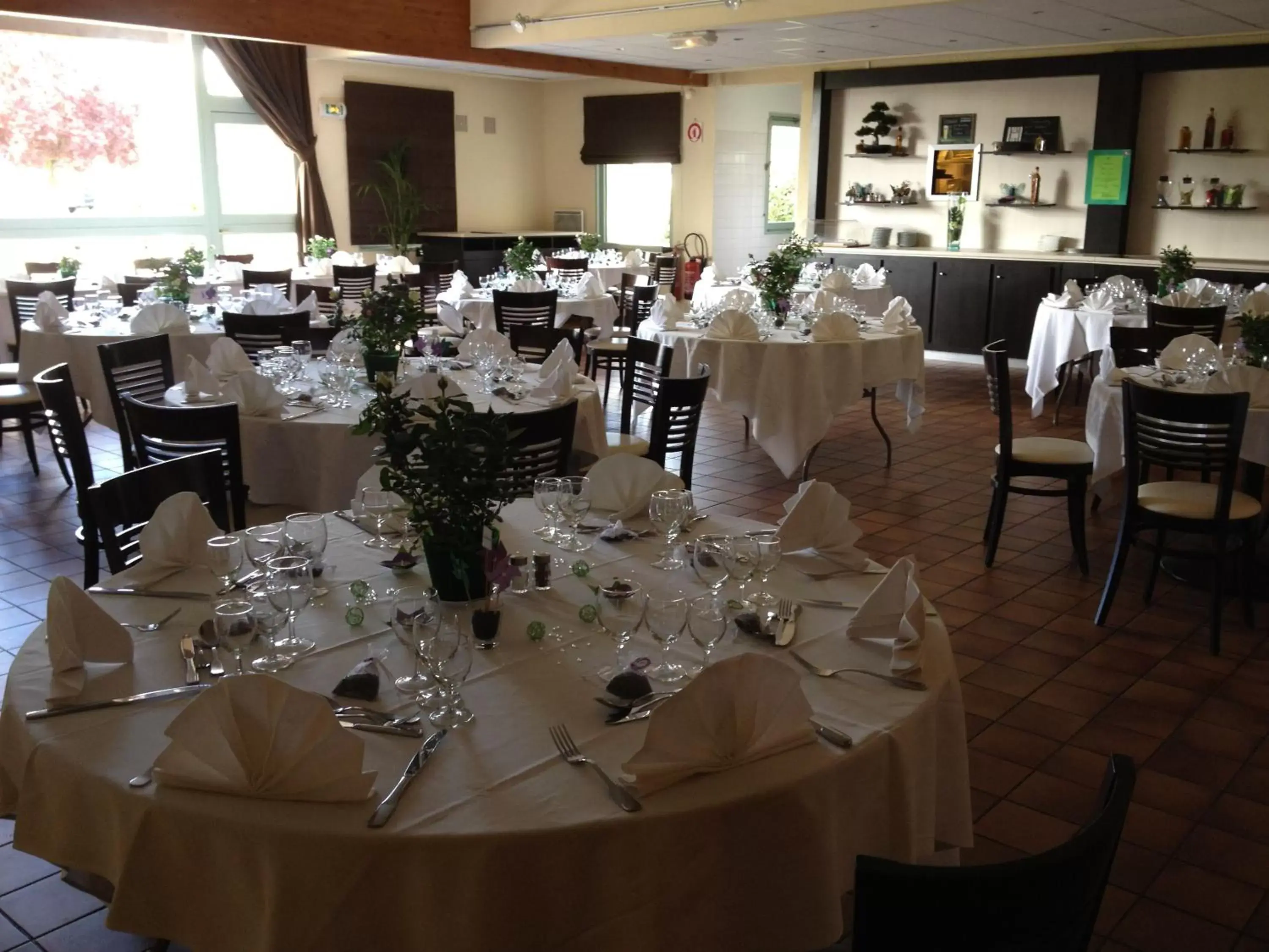 Banquet/Function facilities, Restaurant/Places to Eat in Mont Vernon