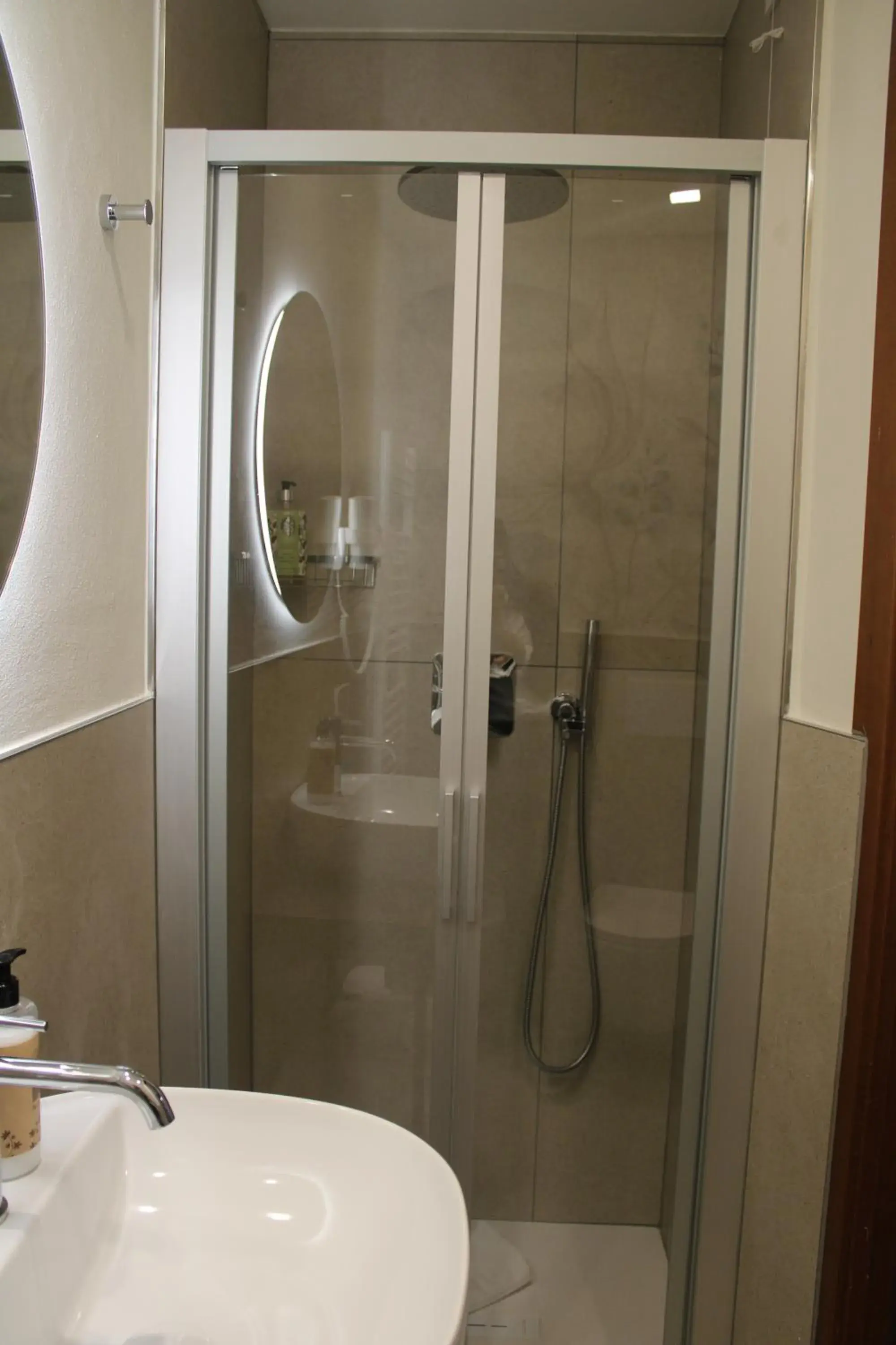 Bathroom in Hotel Marzia