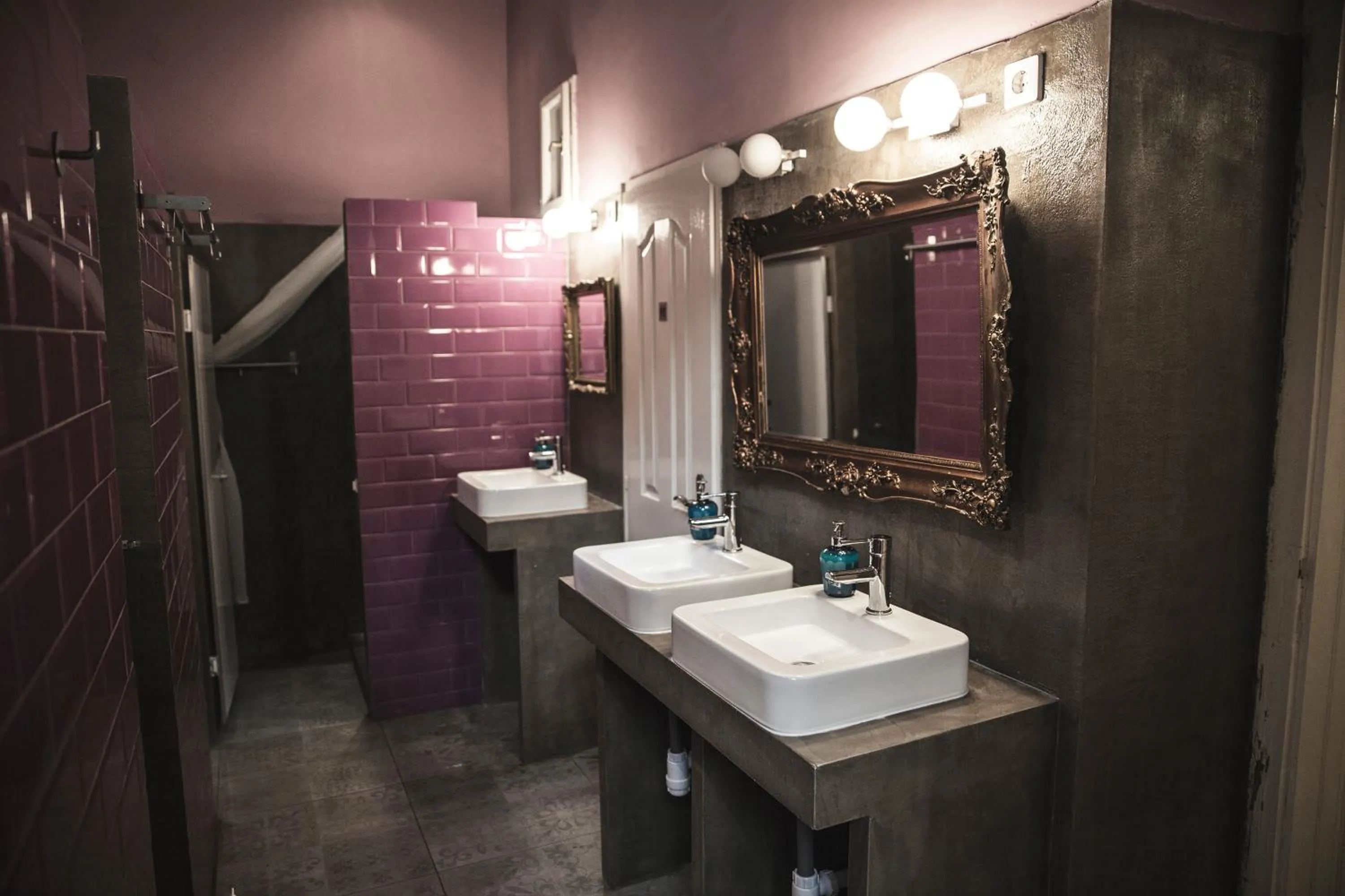 Bathroom in Baroque Hostel & Coworking