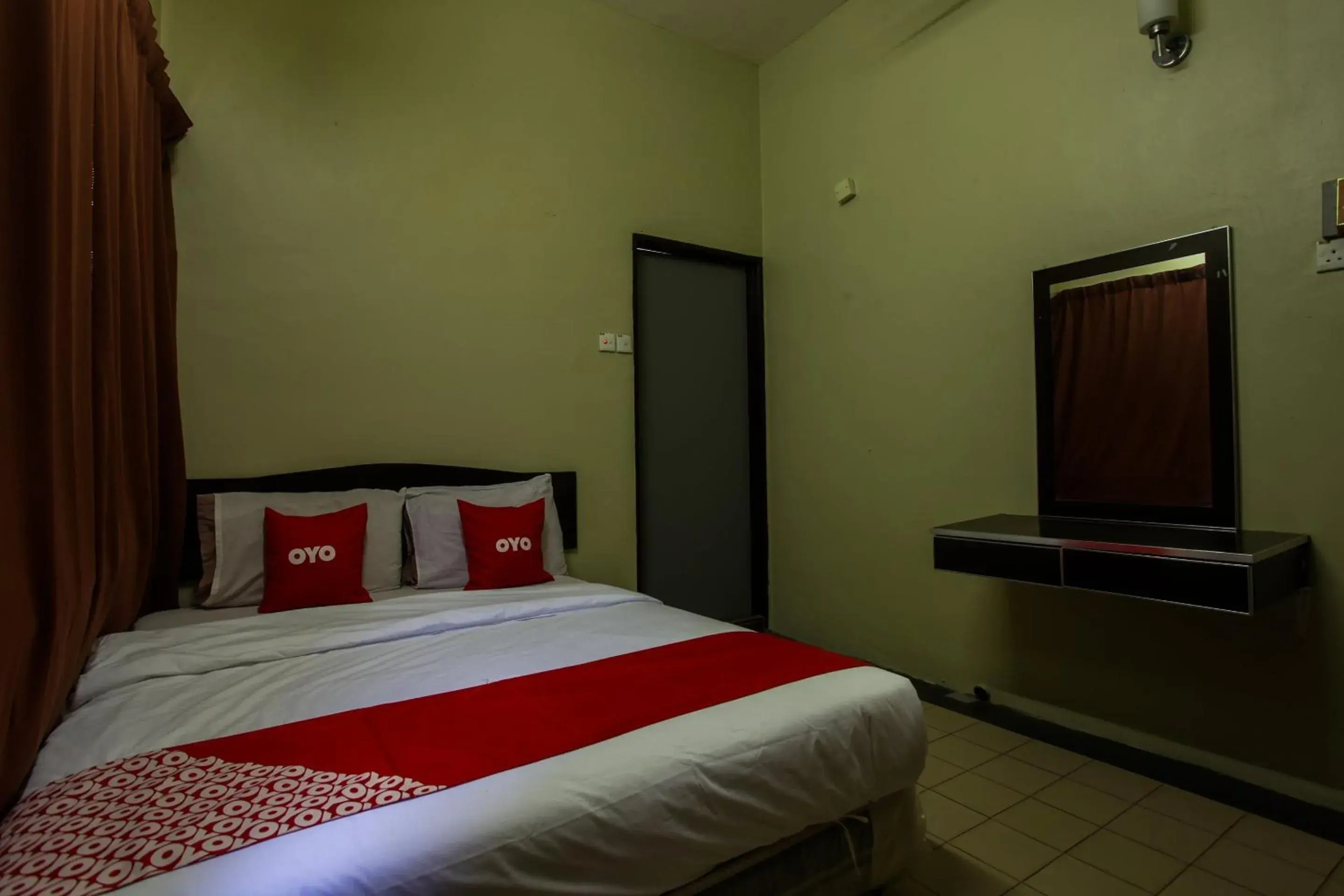 Bedroom, Bed in OYO 89549 Casavilla Hotel (city Centre) Taiping