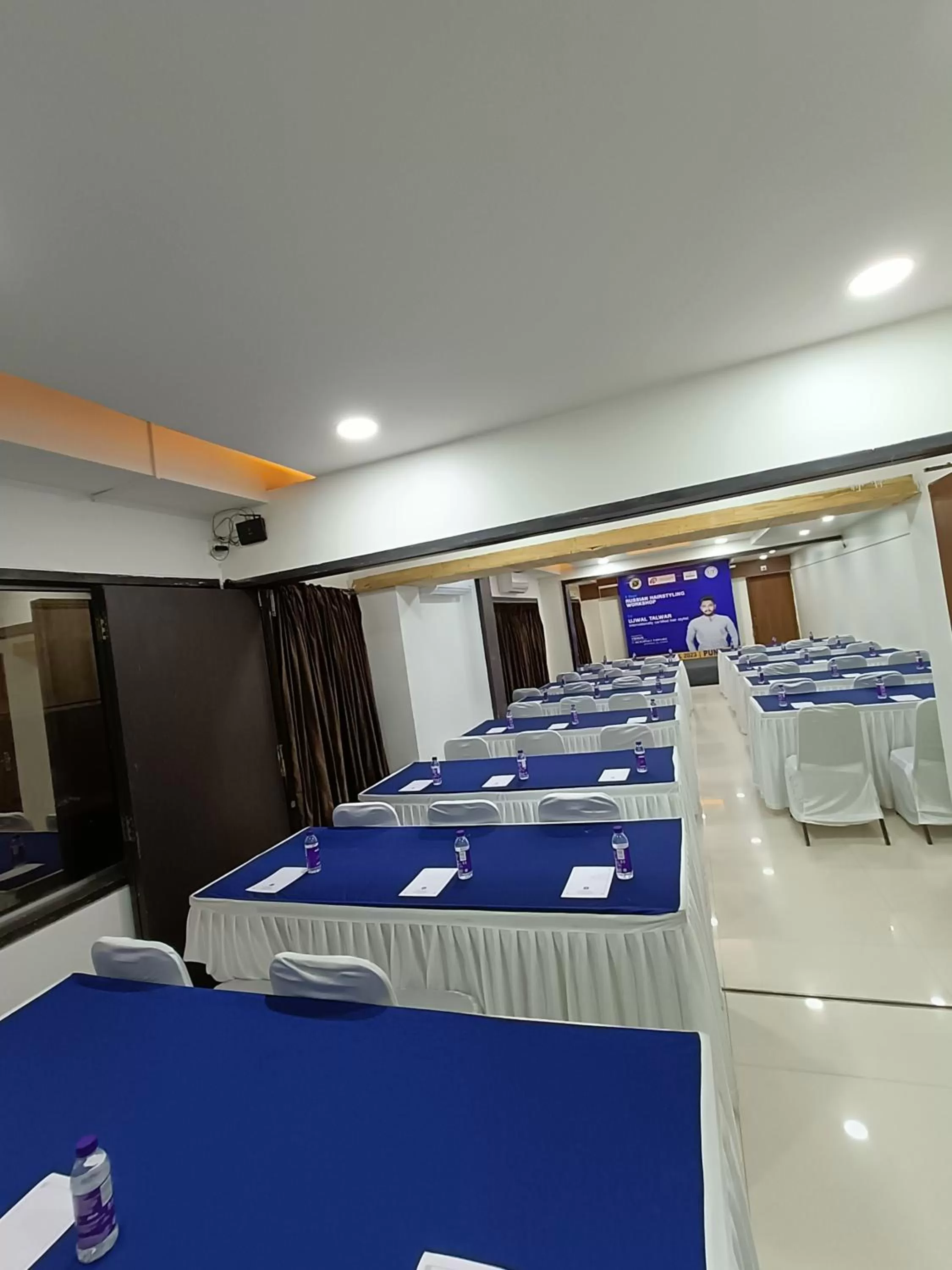 Bed in Rapid Lakme Executive Hotel