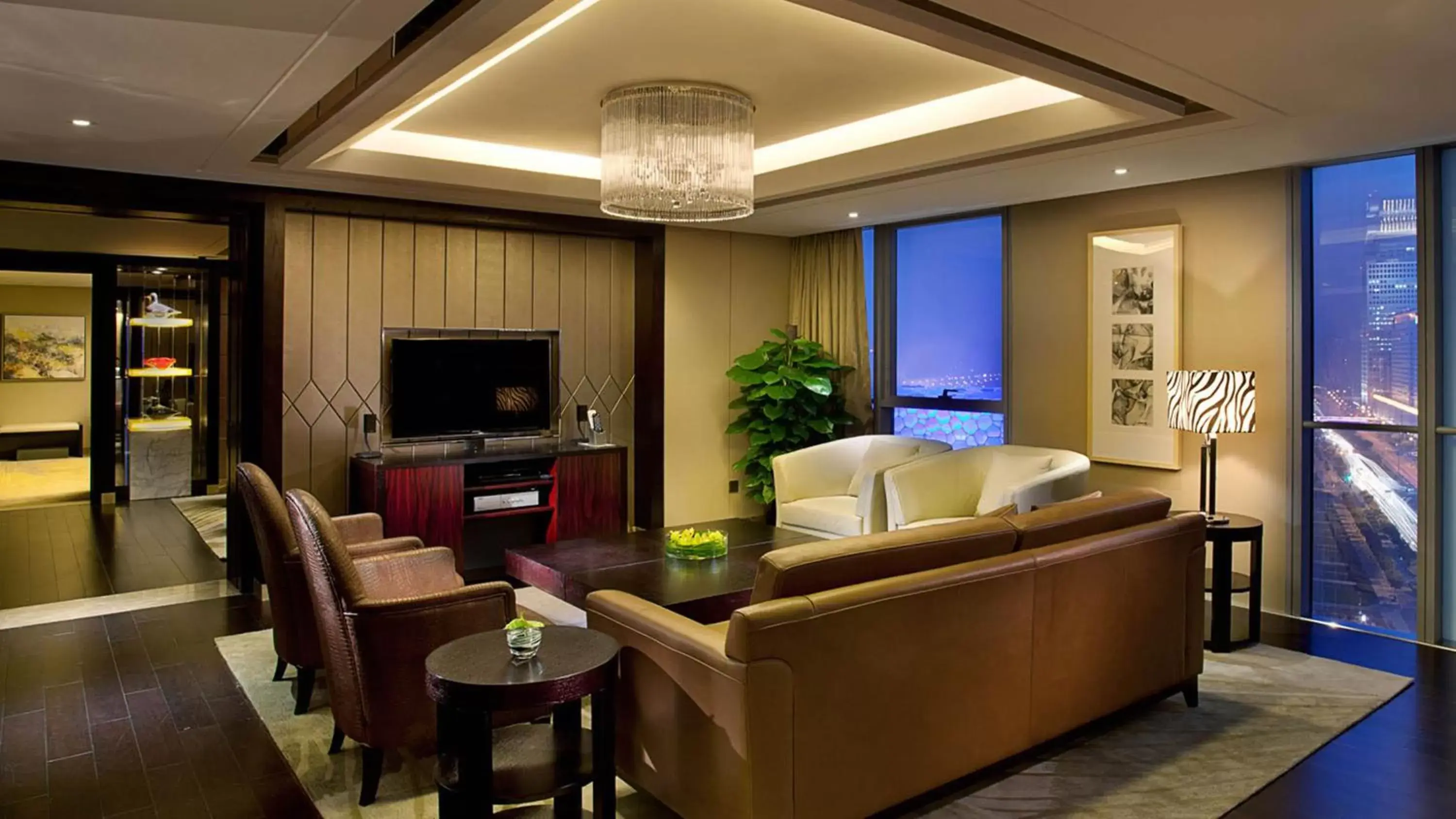 Photo of the whole room, Seating Area in InterContinental Beijing Beichen, an IHG Hotel