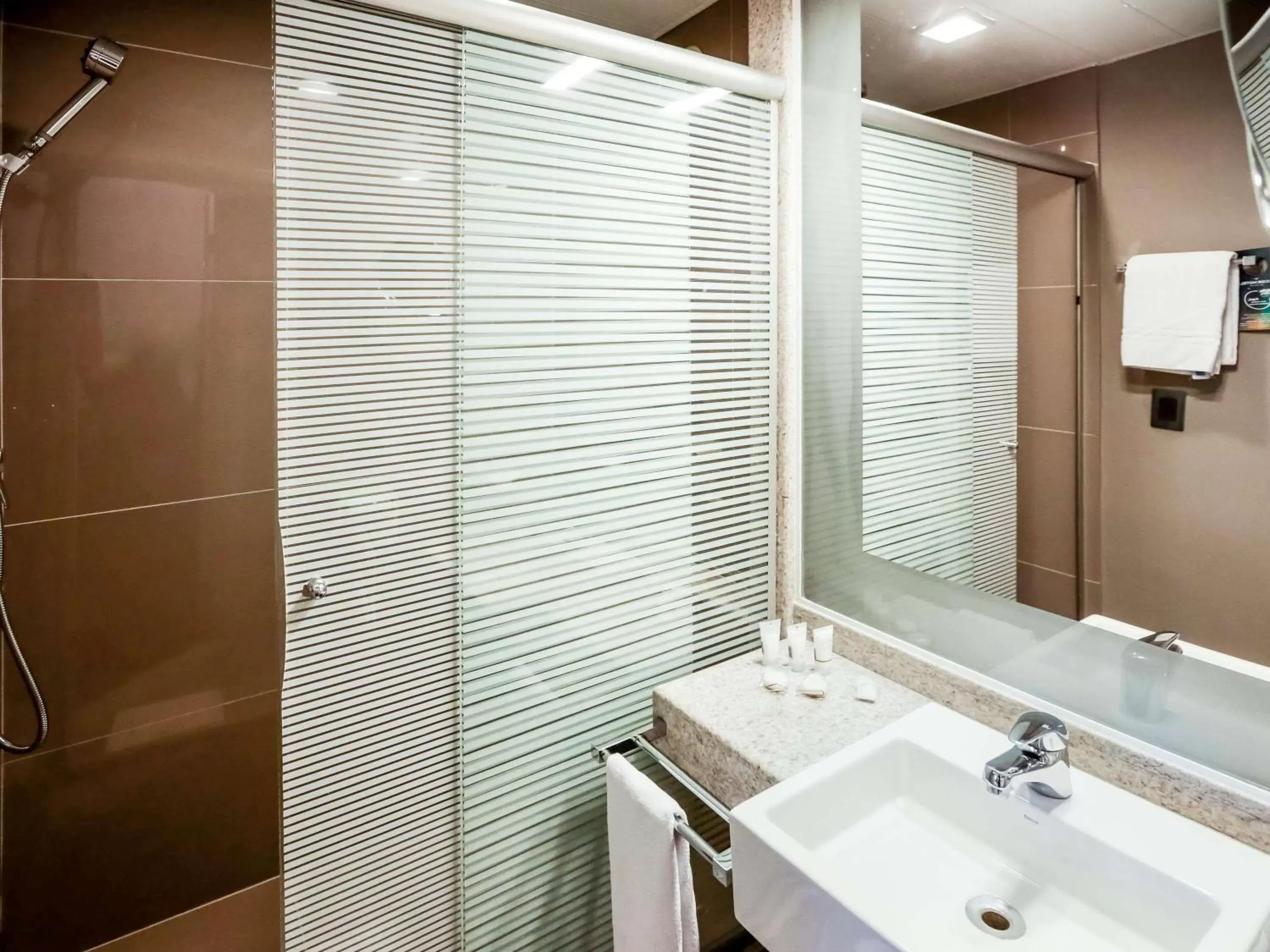 Bedroom, Bathroom in Novotel Sao Paulo Morumbi