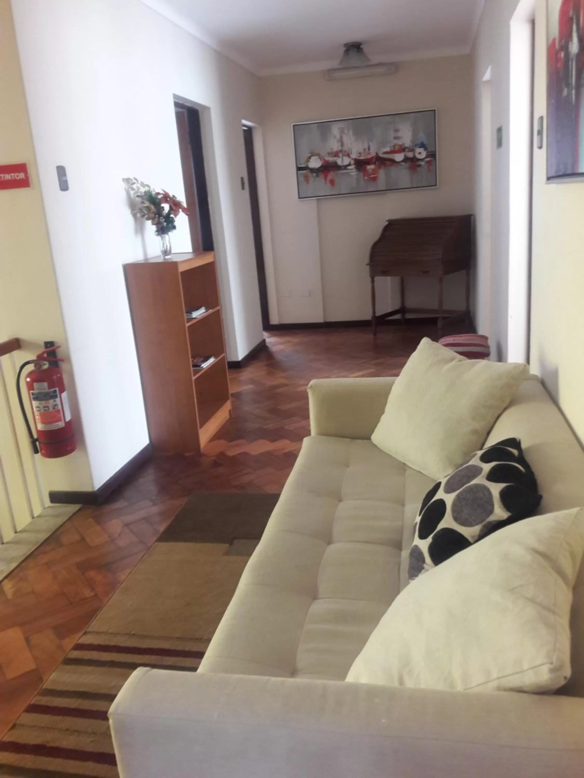 Communal lounge/ TV room, Seating Area in Hotel Vista Hermosa 17