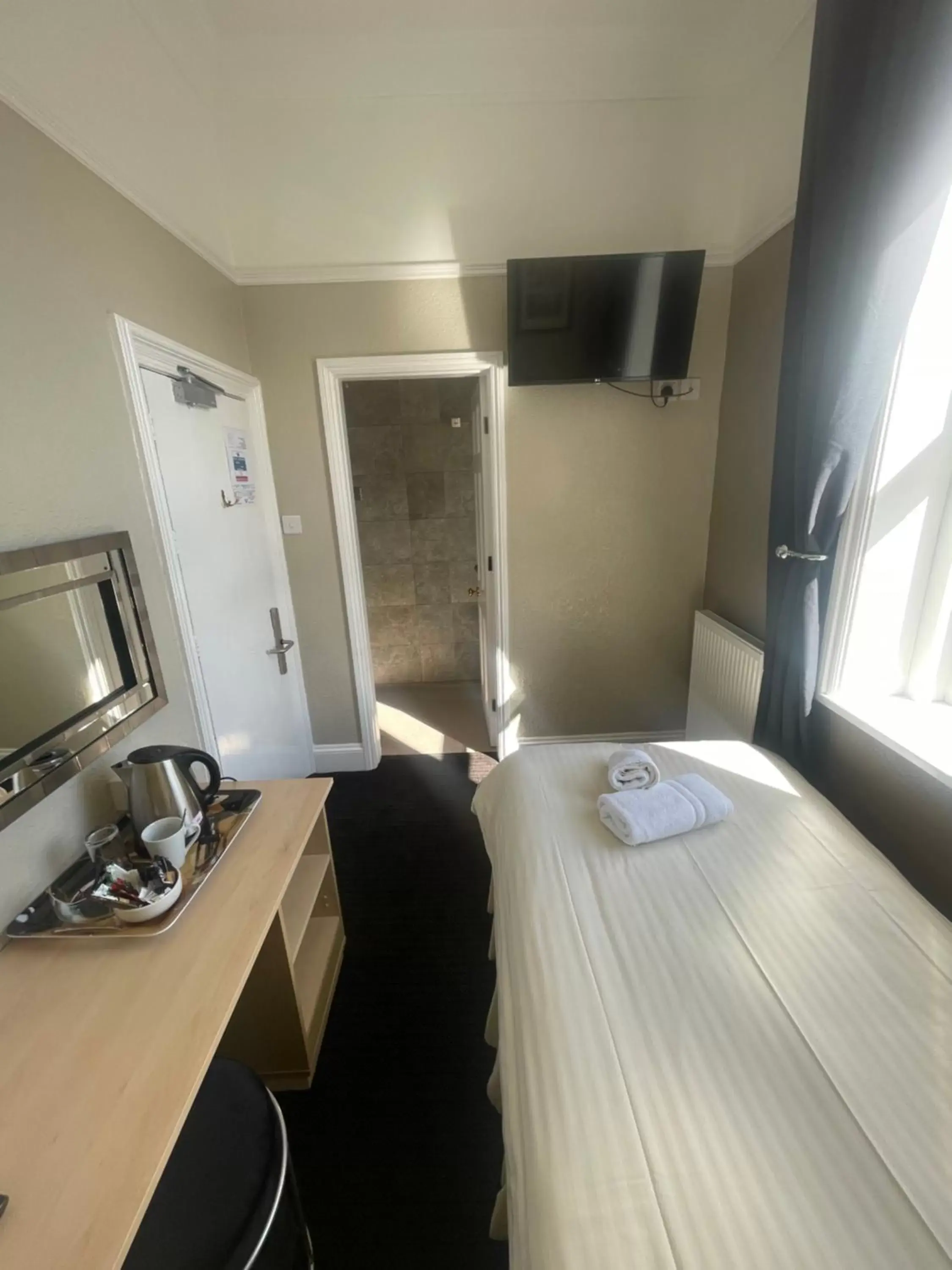 Bedroom, Bathroom in Mansfield Lodge Hotel Ltd