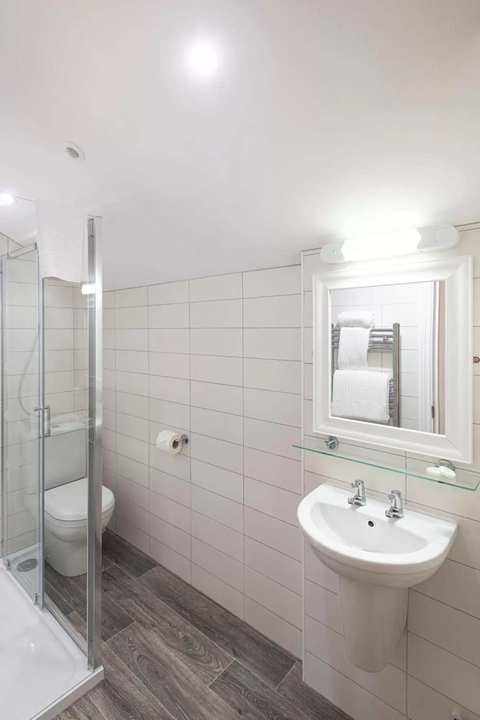 Shower, Bathroom in Tregenna Castle Resort