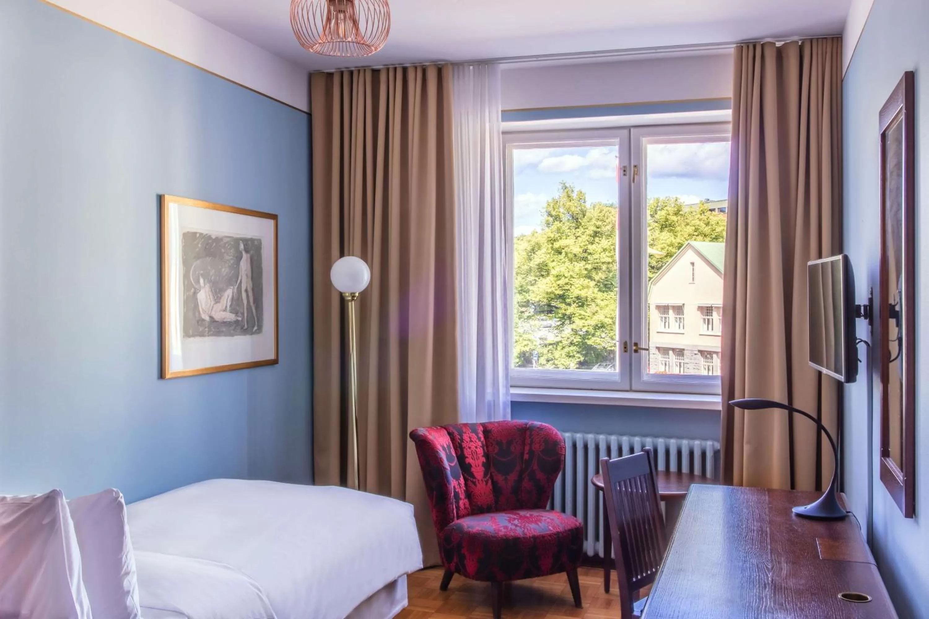 Bedroom, Bed in Radisson Blu Grand Hotel Tammer