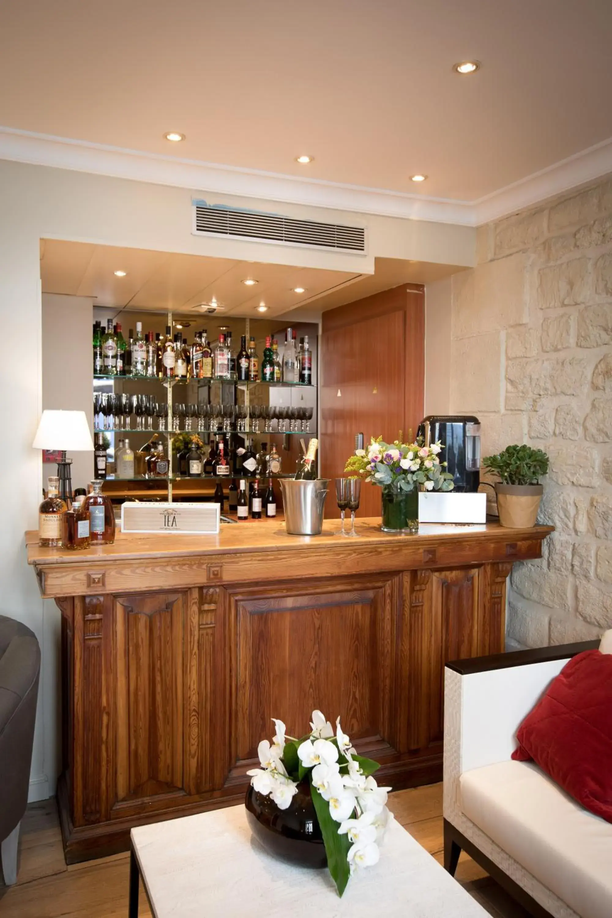 Coffee/tea facilities, Lounge/Bar in Hotel Elysees Opera