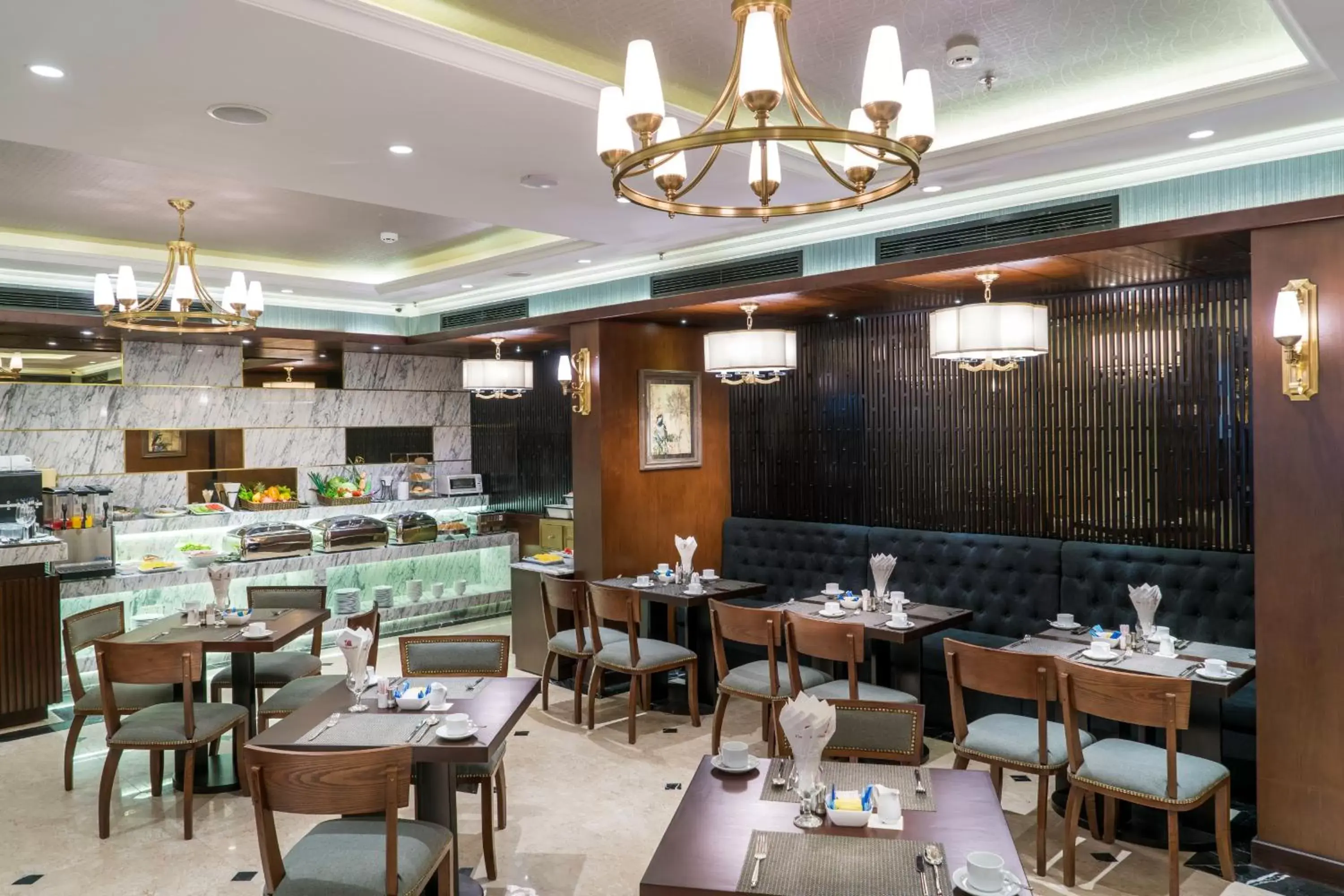 Restaurant/places to eat in Conifer Grand Hotel Restaurant/places to eat in Conifer Grand Hotel